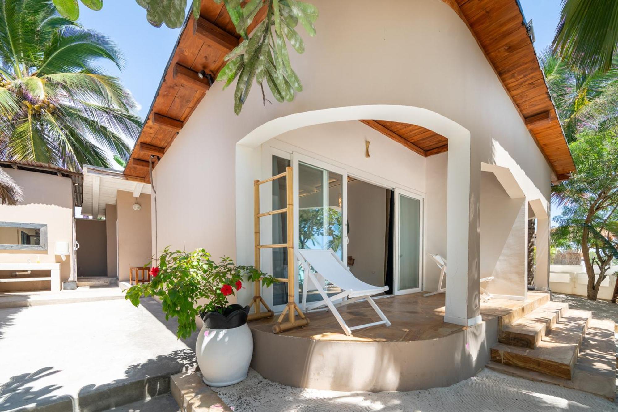 Hotel Coral Rocks & Restaurant 3*