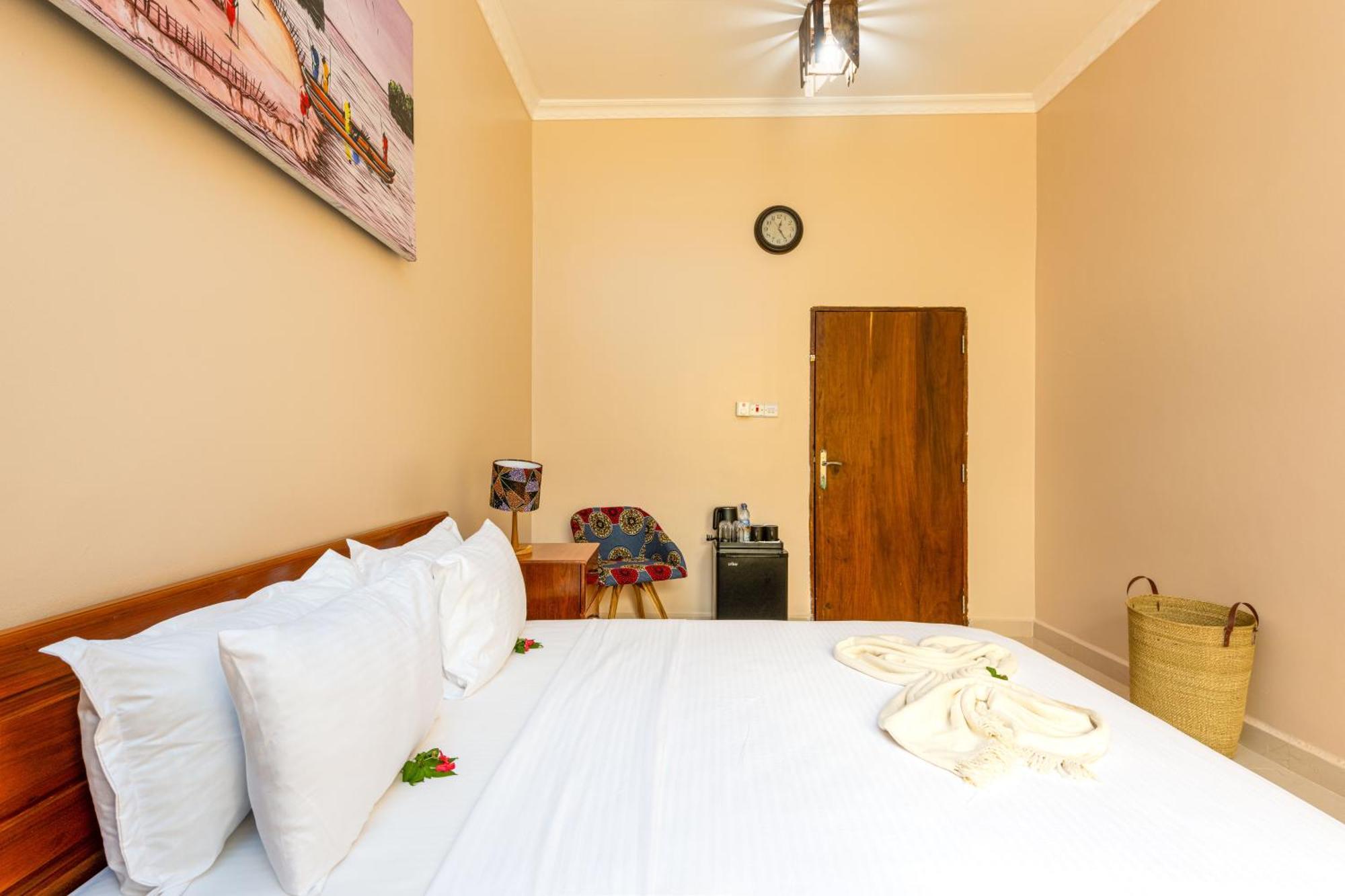 Shivo Guest house *