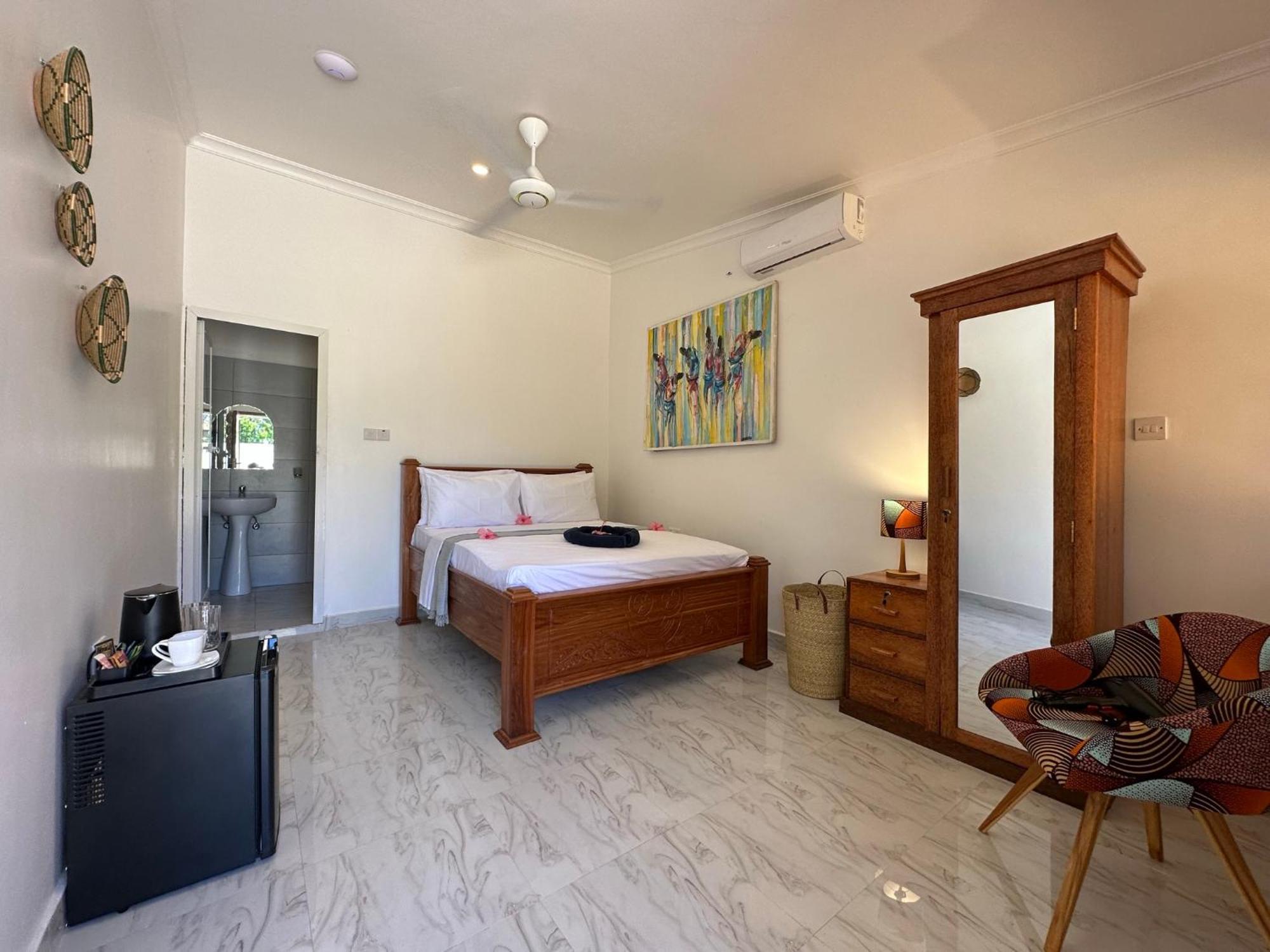 Shivo Guest house