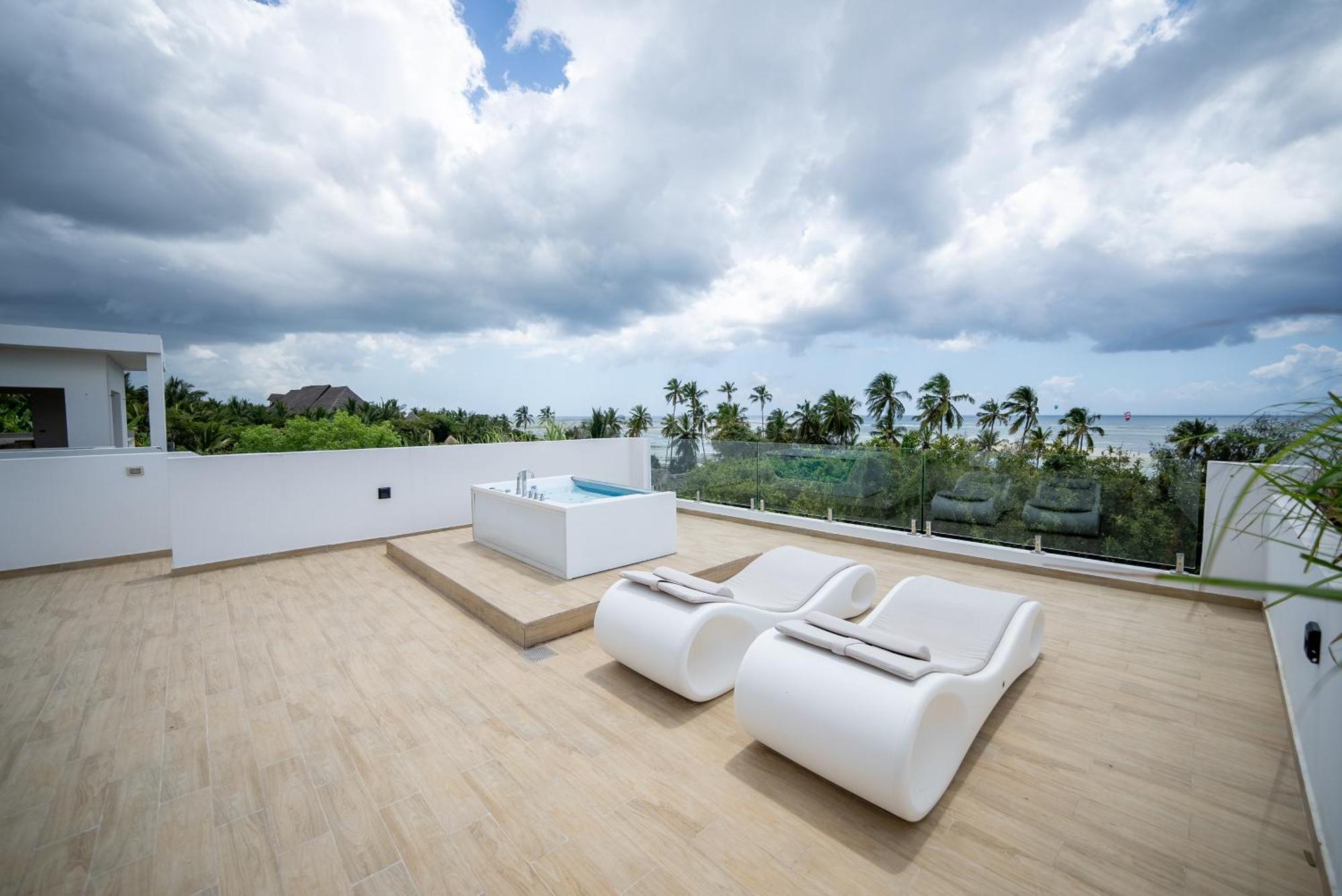 Sandbank View - Private Pool- Zanzibarhouses