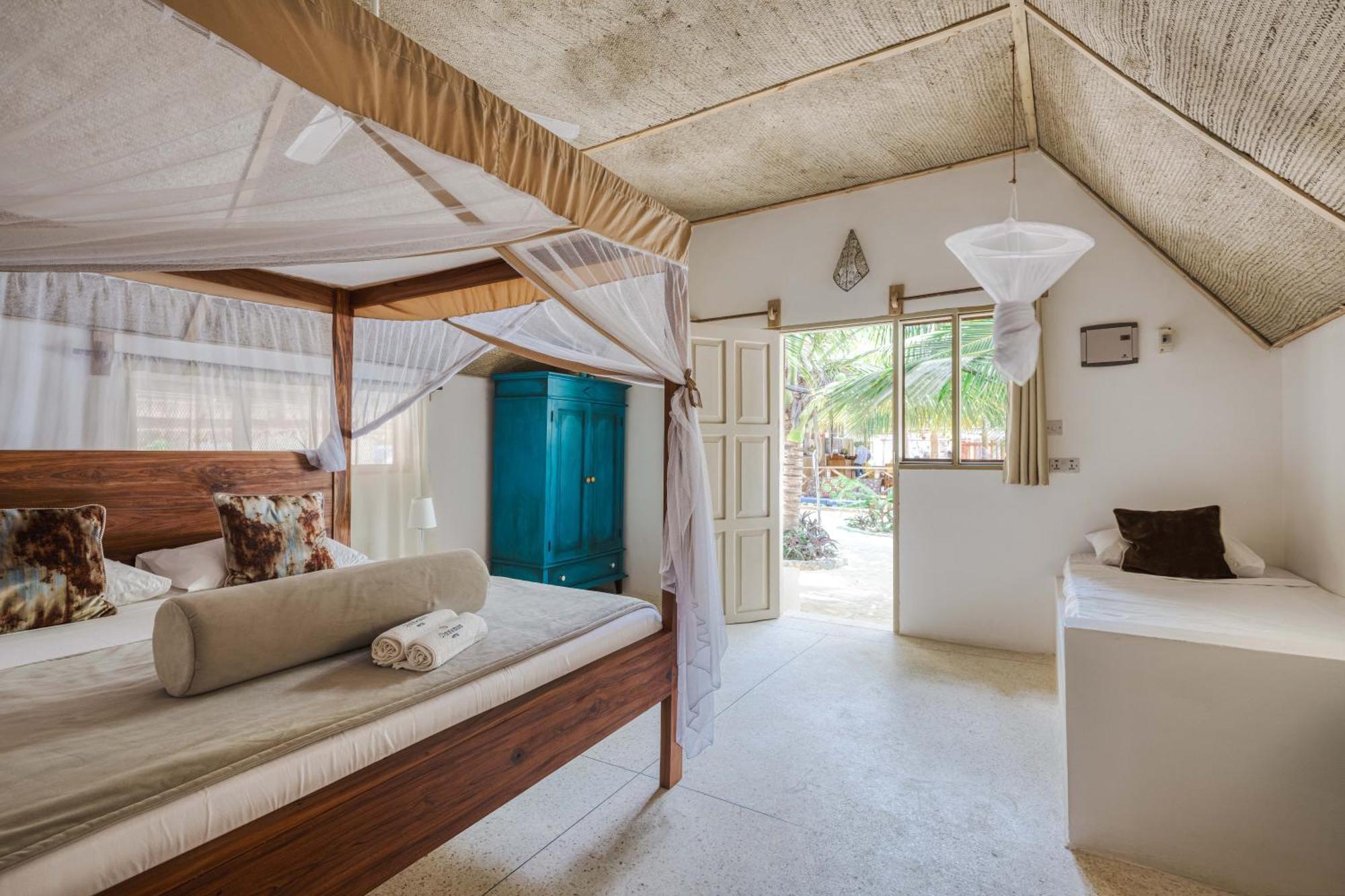 Cinnamon Hotel