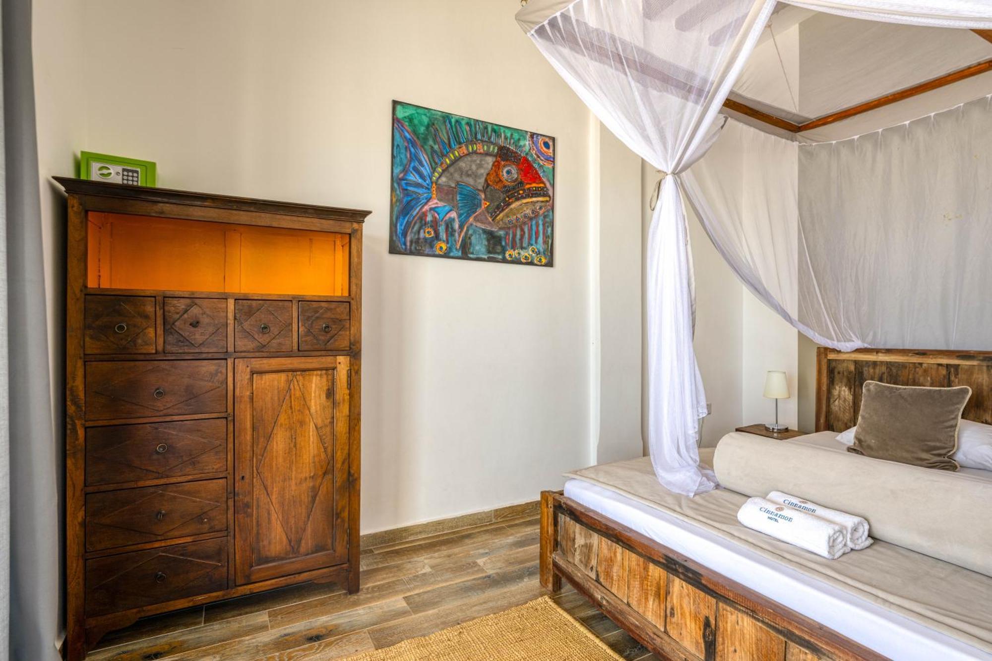 Cinnamon Hotel 3*