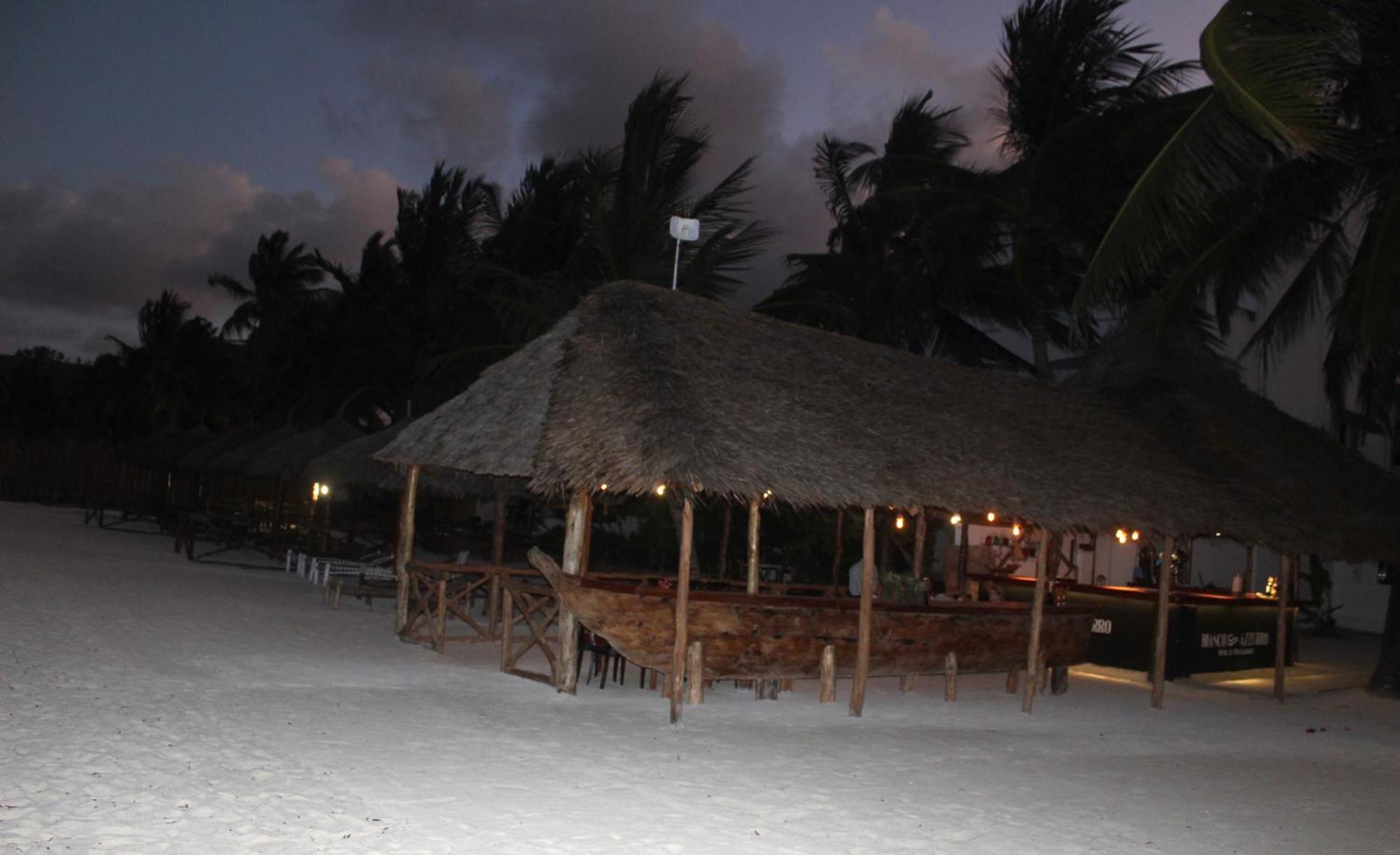 Bianco Azzurro & Restaurant Hotel 2*