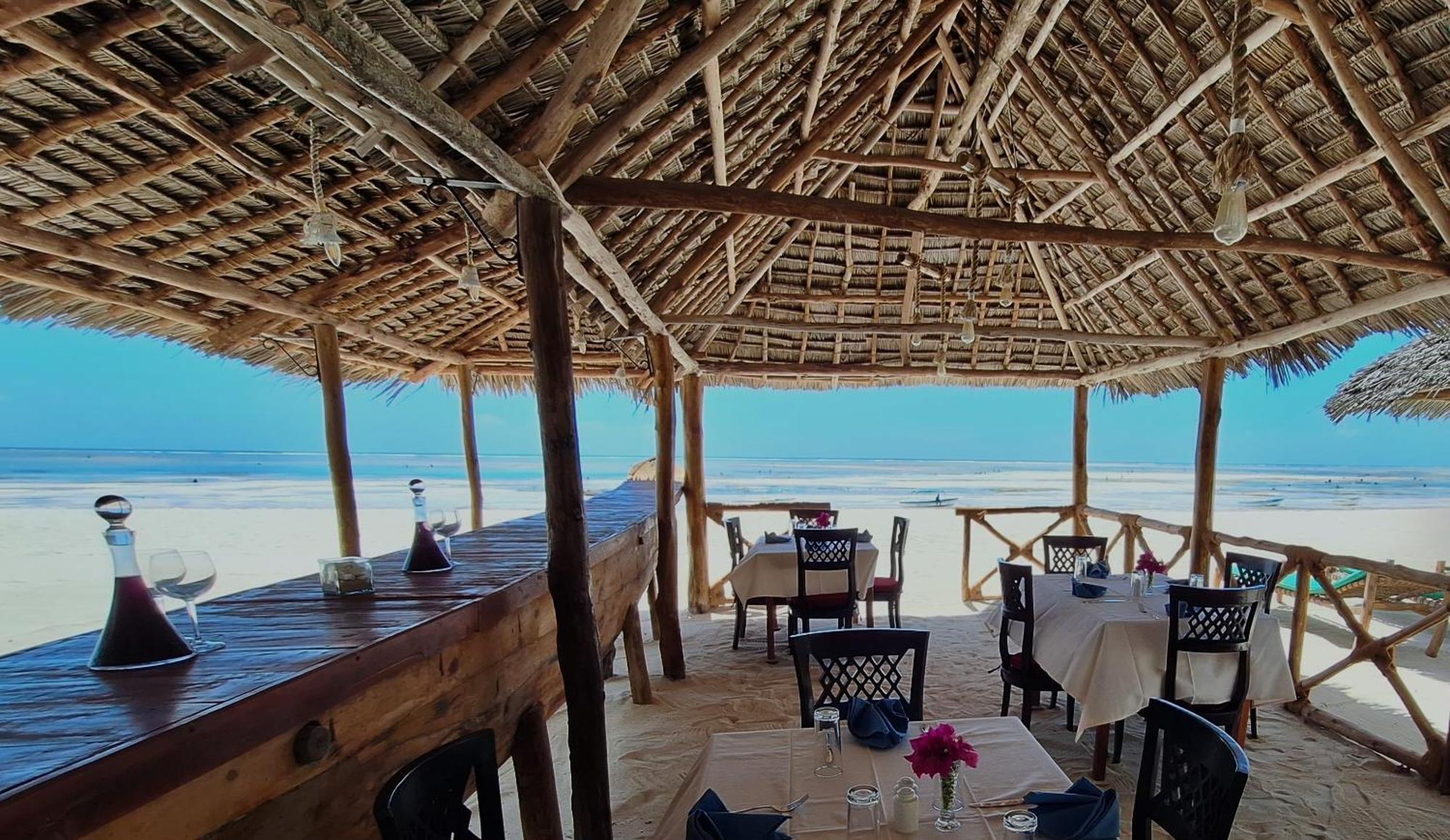 Hotel Bianco Azzurro & Restaurant Pwani Mchangani