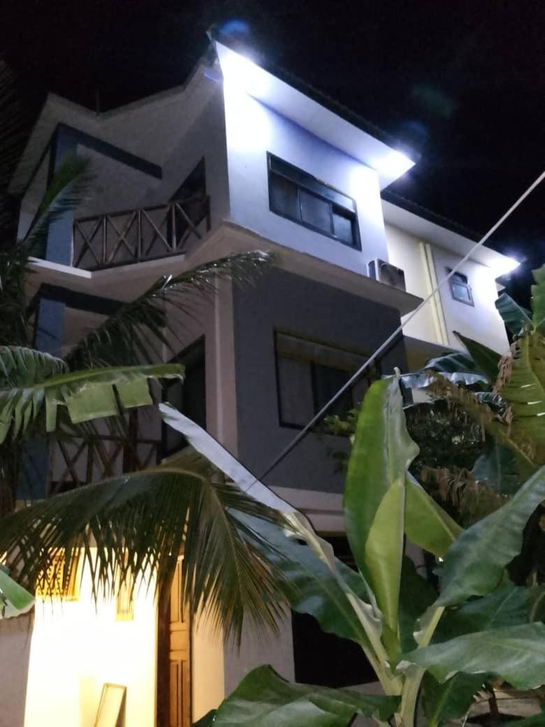 Bed & Breakfast Panopano House *