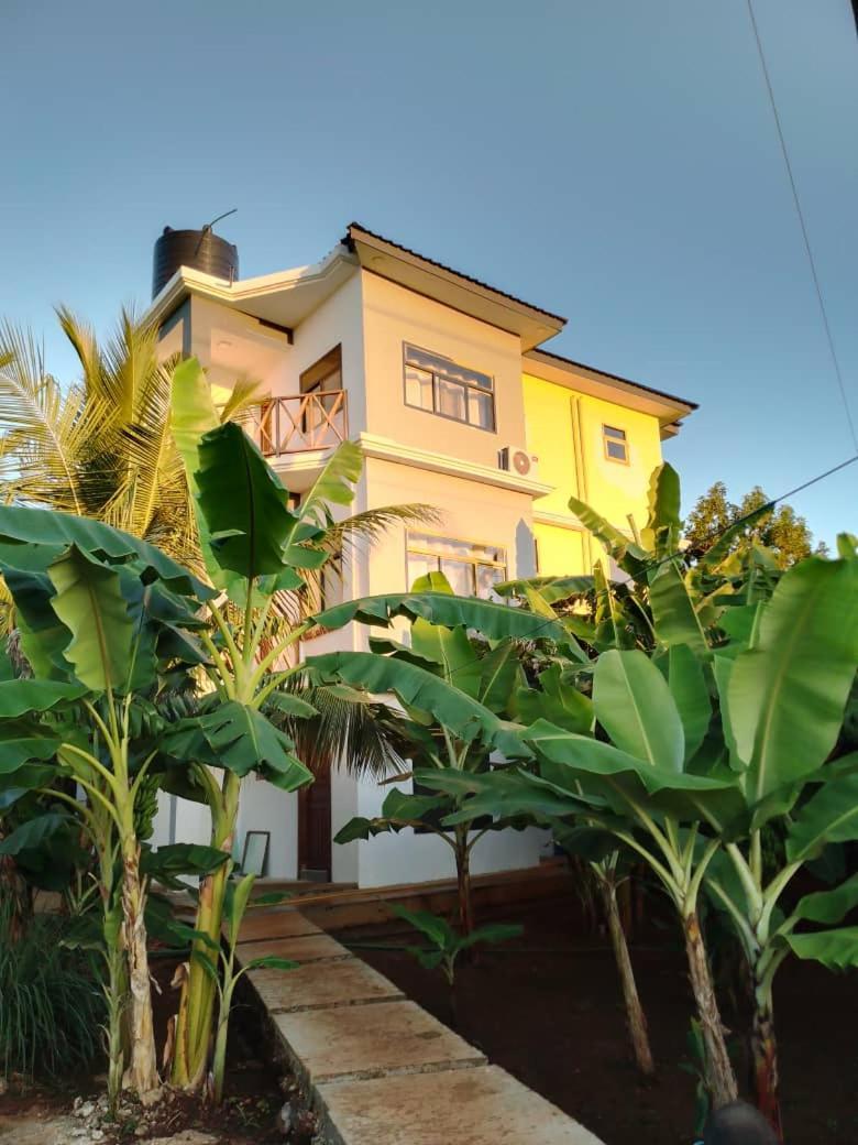 Bed & Breakfast Panopano House