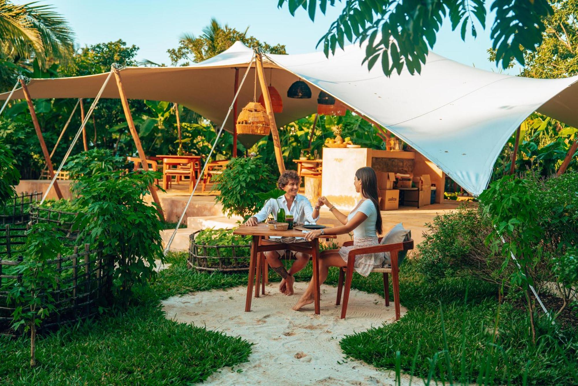 Ycona Luxury Hotel Uroa