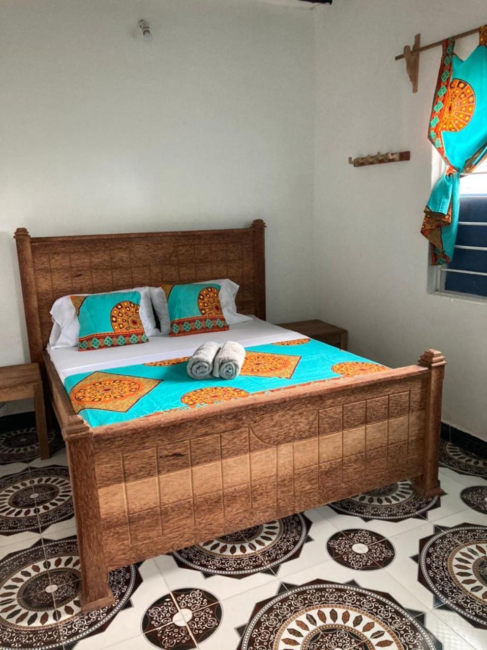 Bed & Breakfast Malaika House *