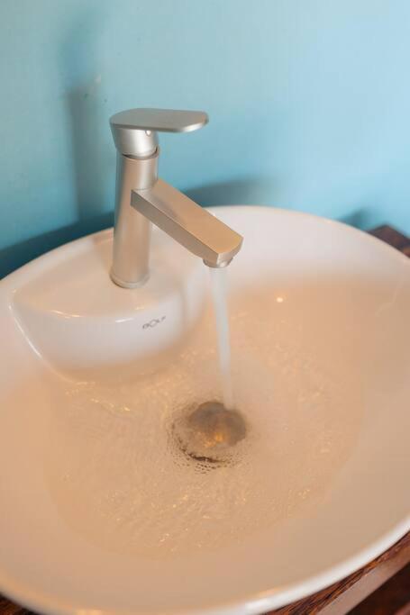 Villa Bukoba - Olive - Private Pool, Ac & Wi-fi *
