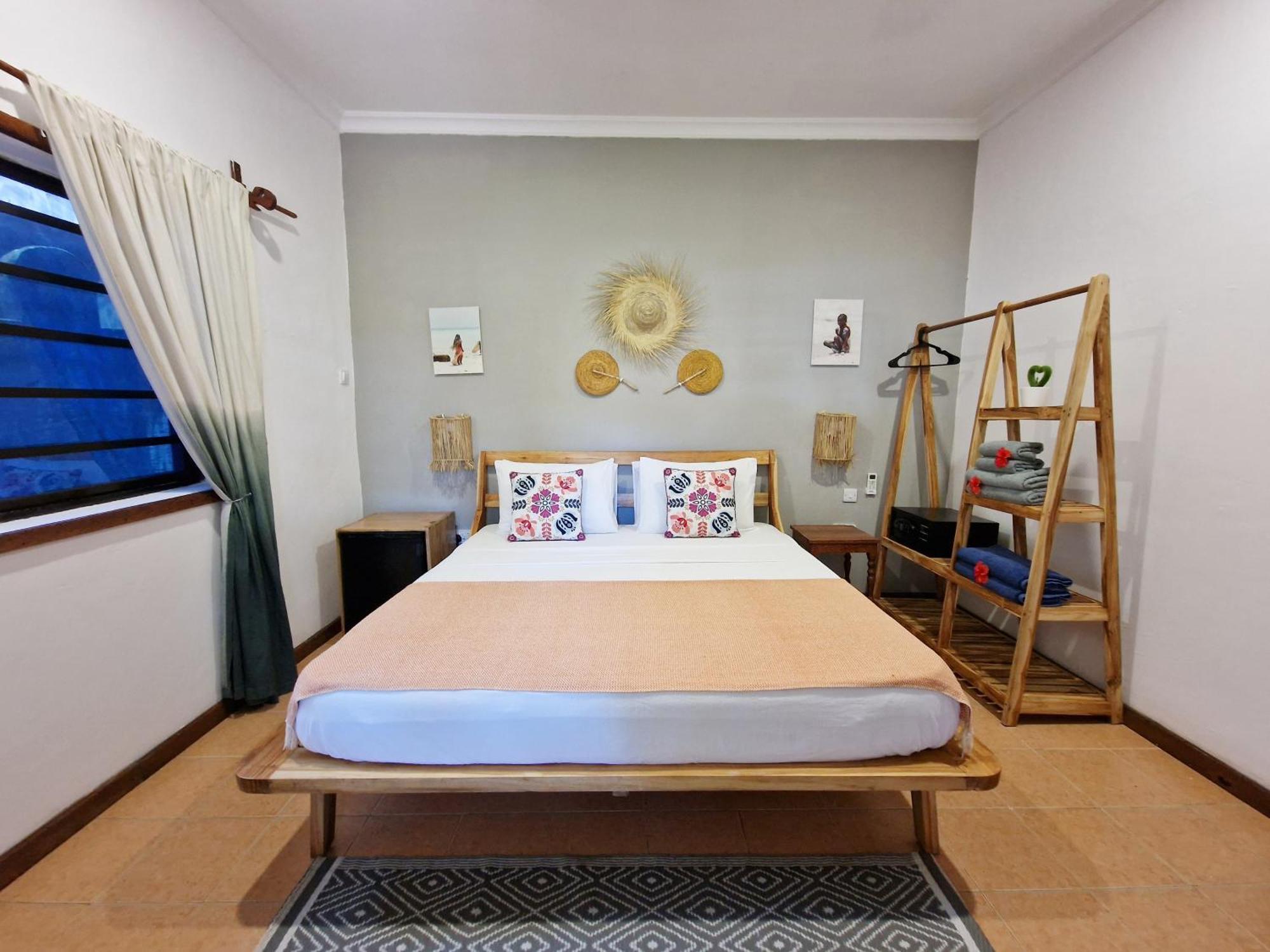 Hotel Aya 3*