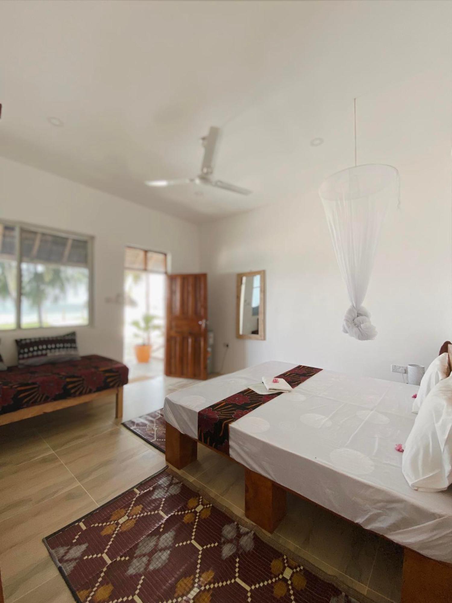 Zanzibar Gem Aparthotel Bwejuu