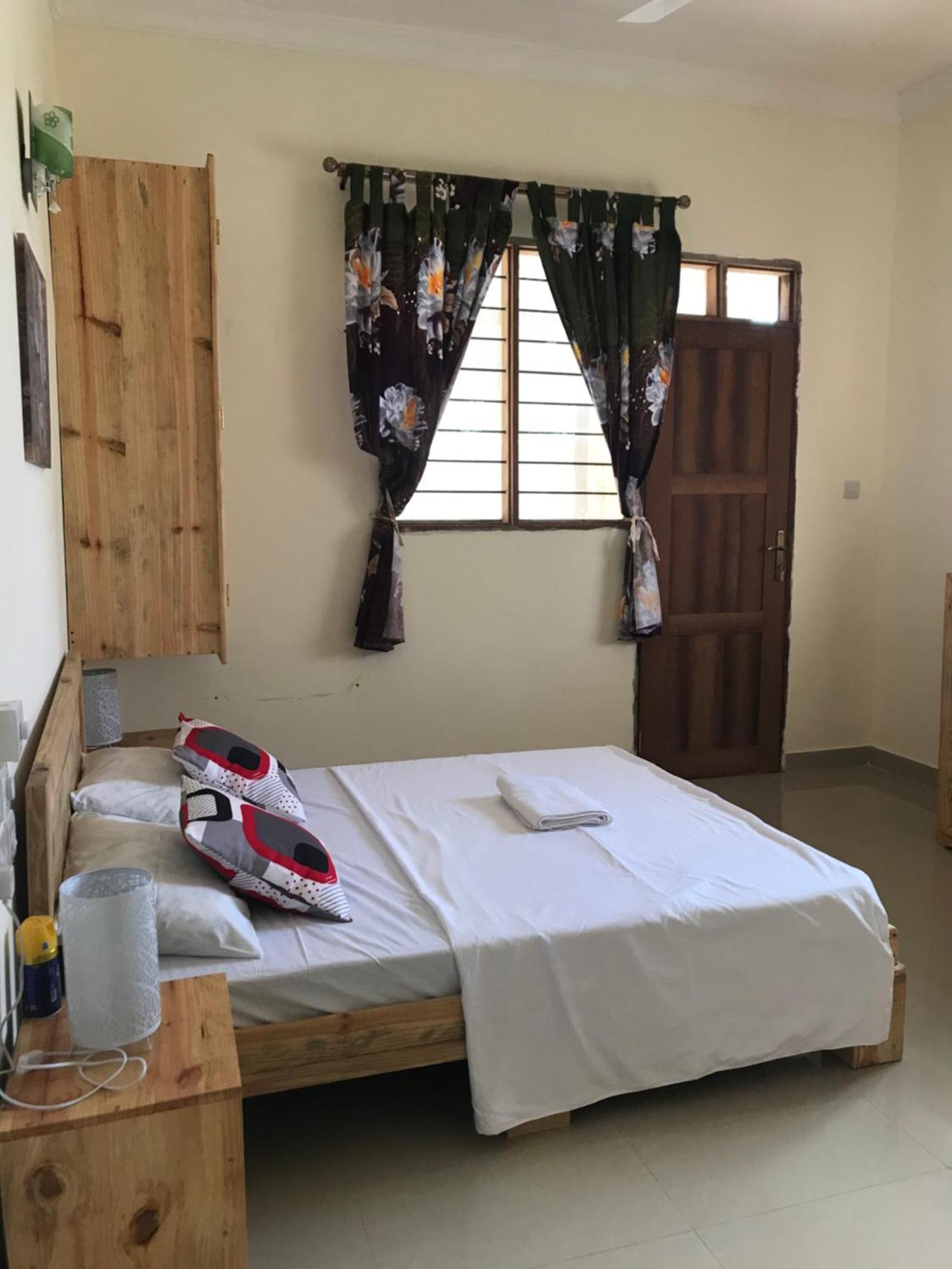 Makame Garden House Guest house *