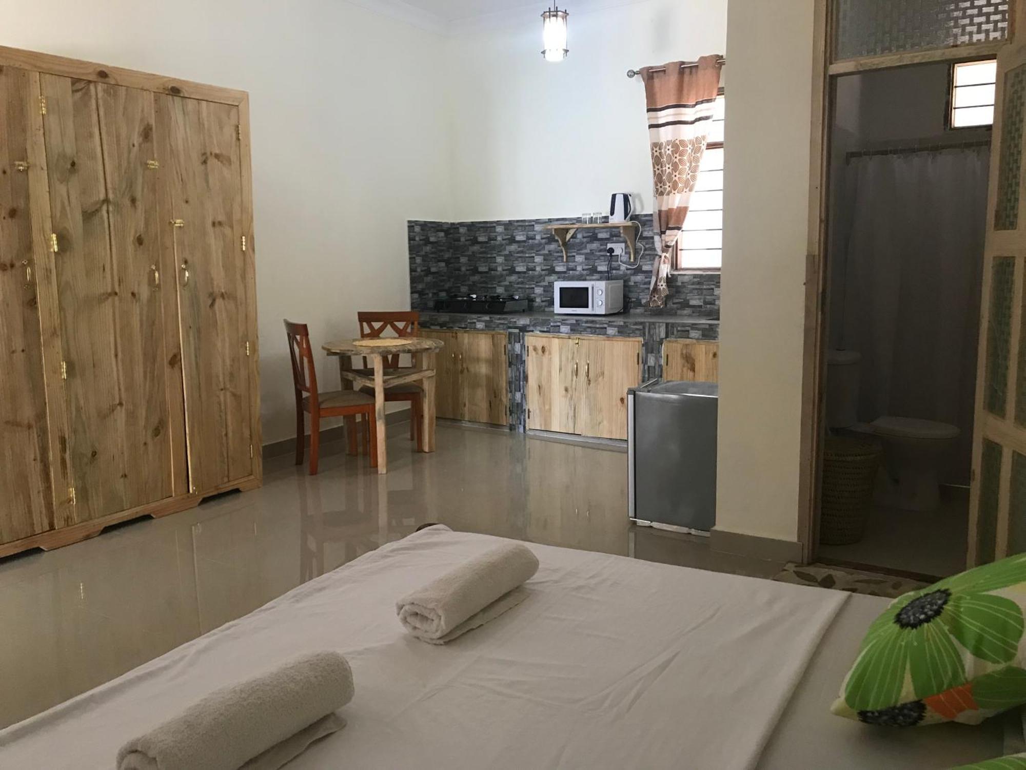 Makame Garden House Guest house