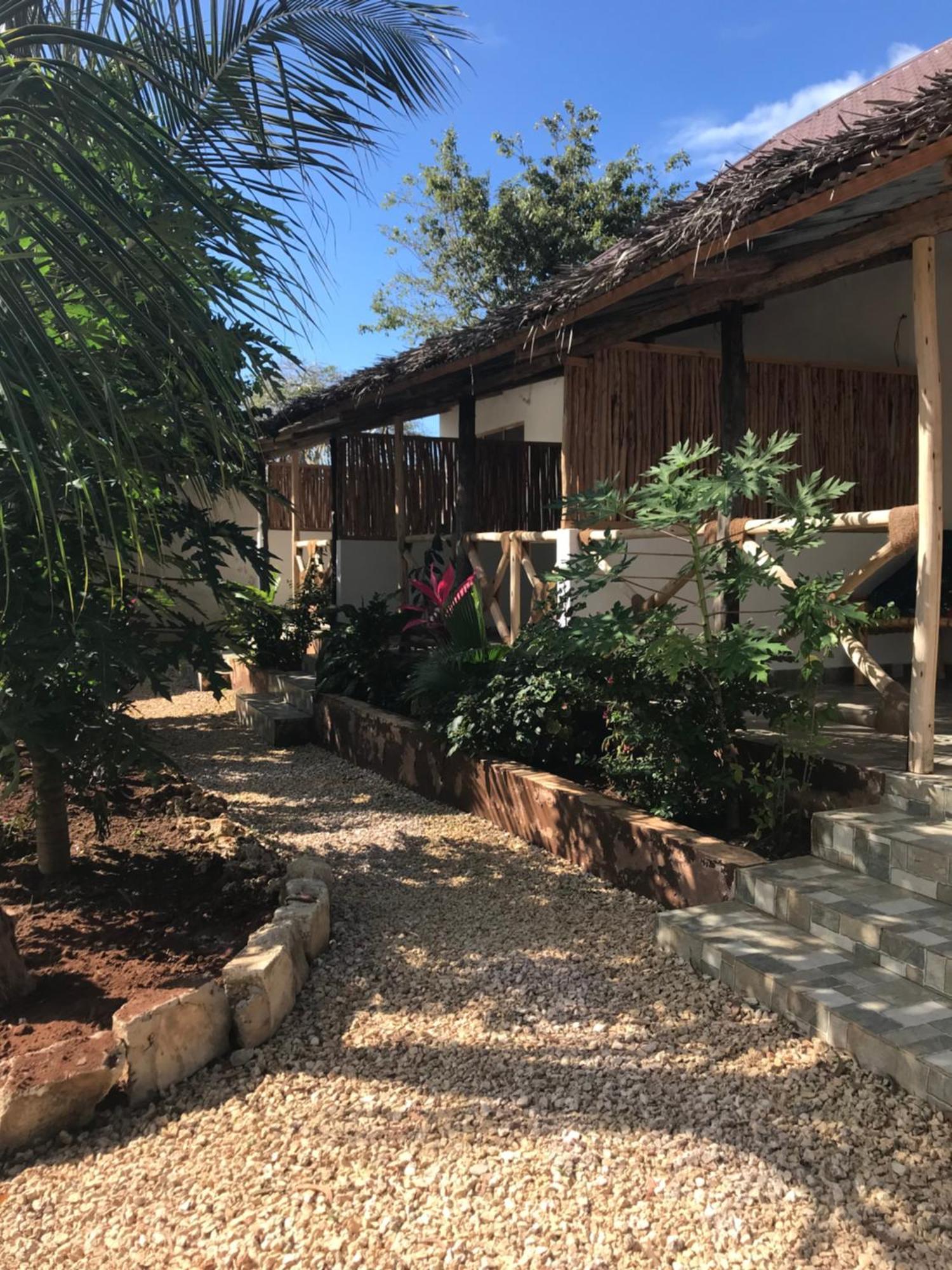 Makame Garden House Guest house *