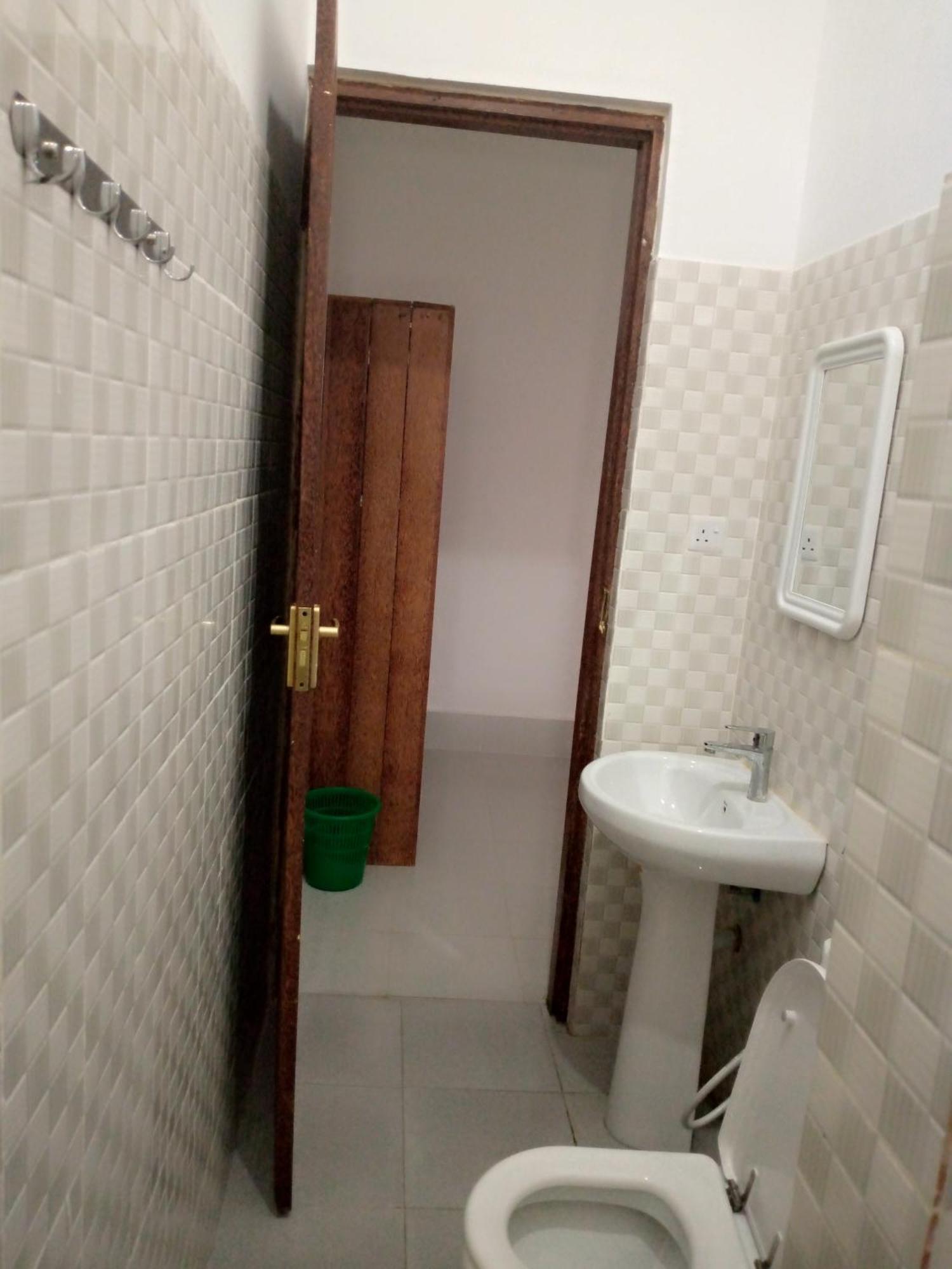 Ndiro House