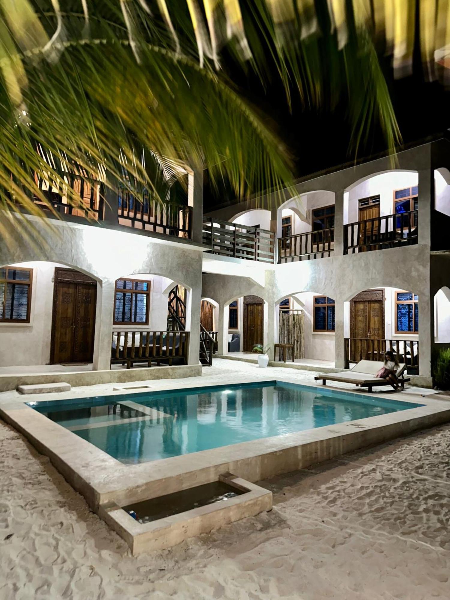Chokoro House Inn Paje