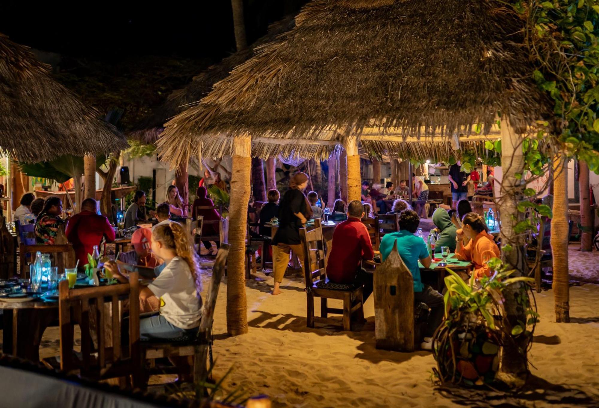 Hotel Pili Pili Beach