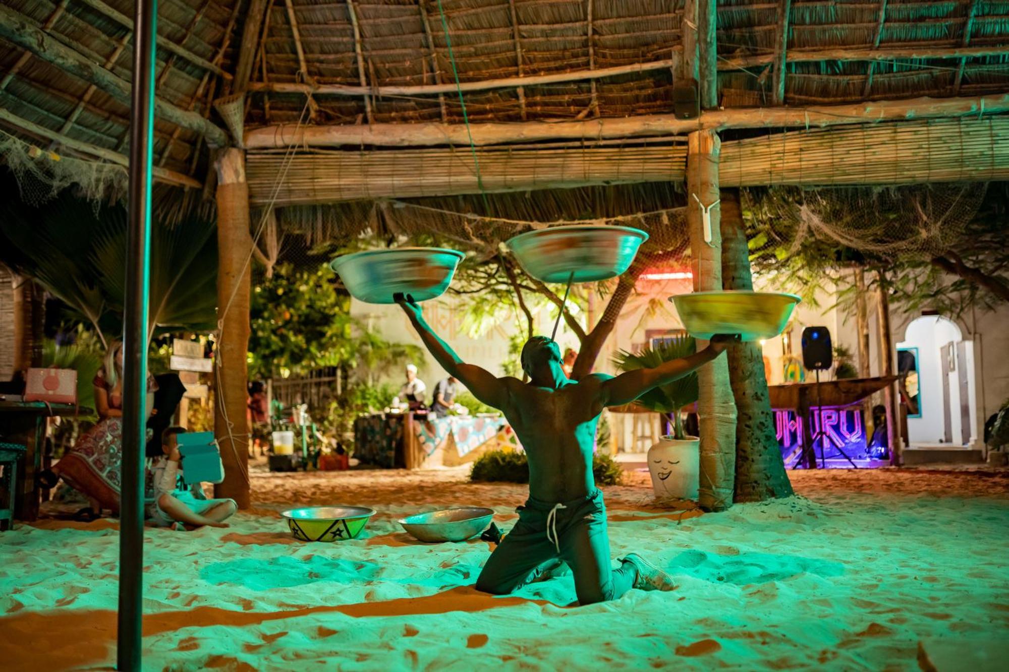 Hotel Pili Pili Beach