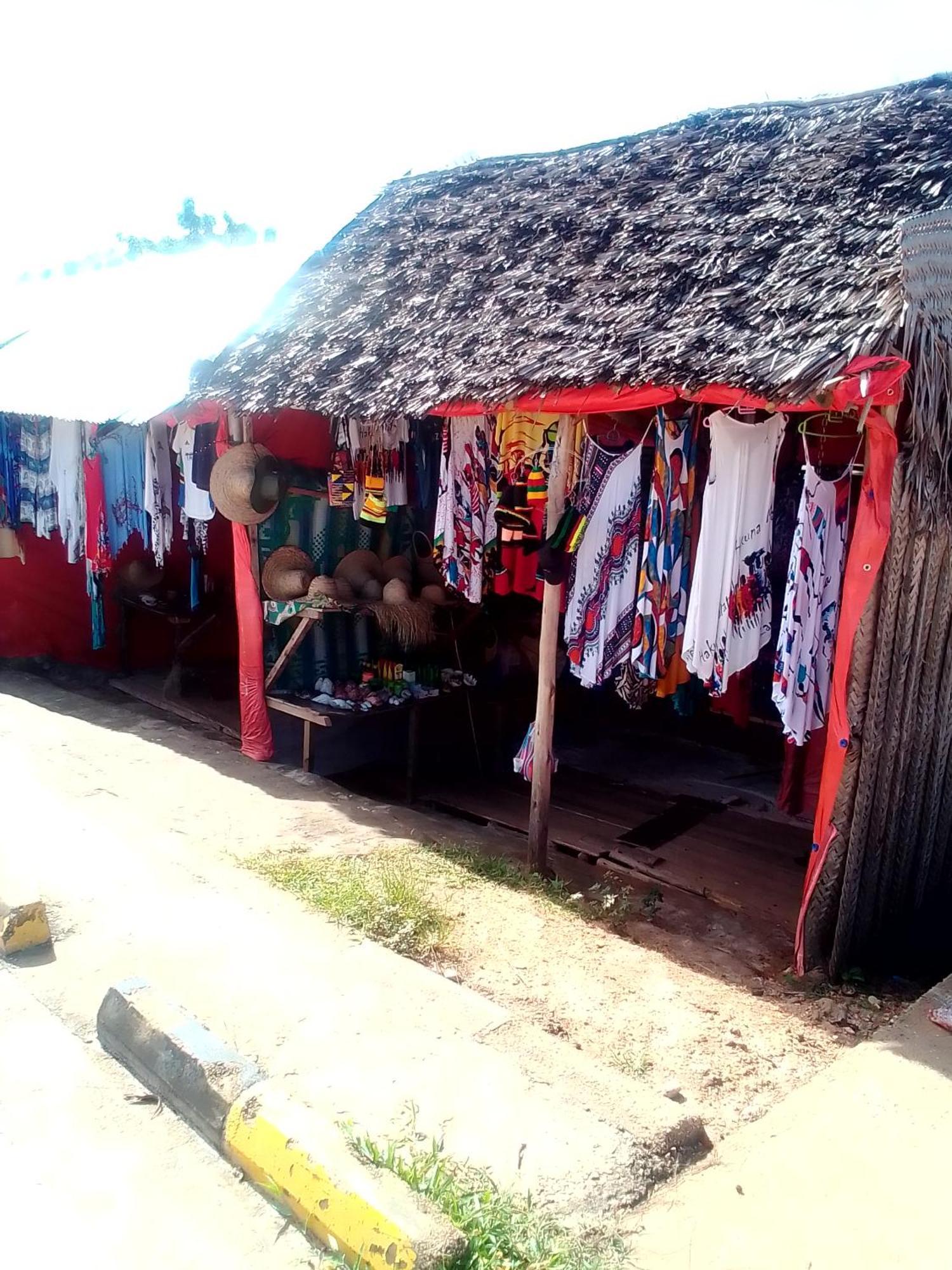 07 Matemwe Bed & Breakfast *