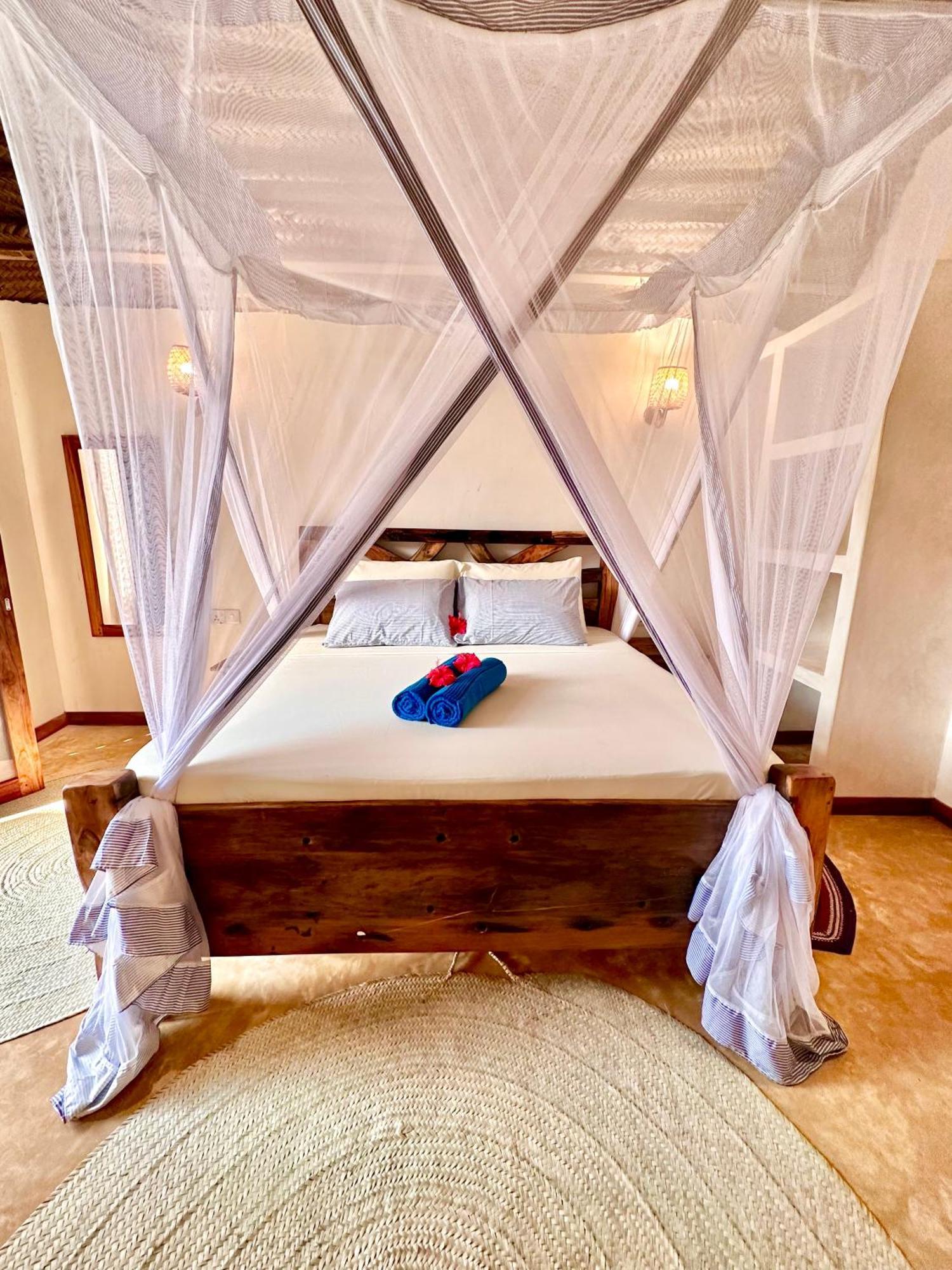 Chikachika Bed & Breakfast *