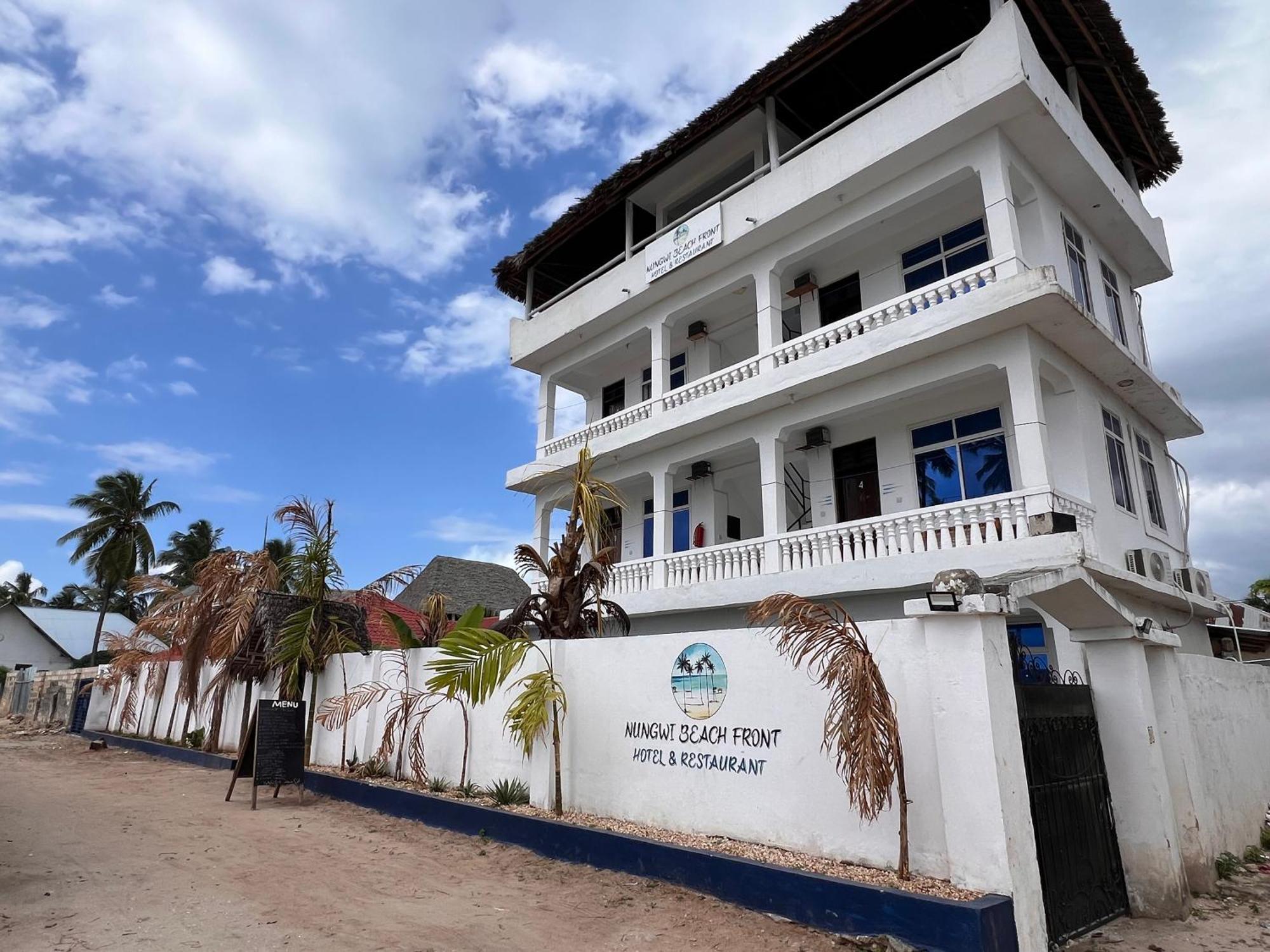 Hotel Front 3*