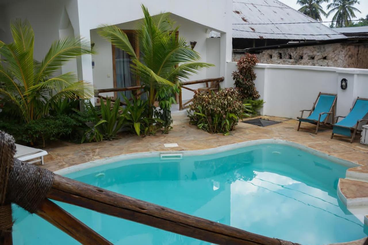 Ocean View Hotel