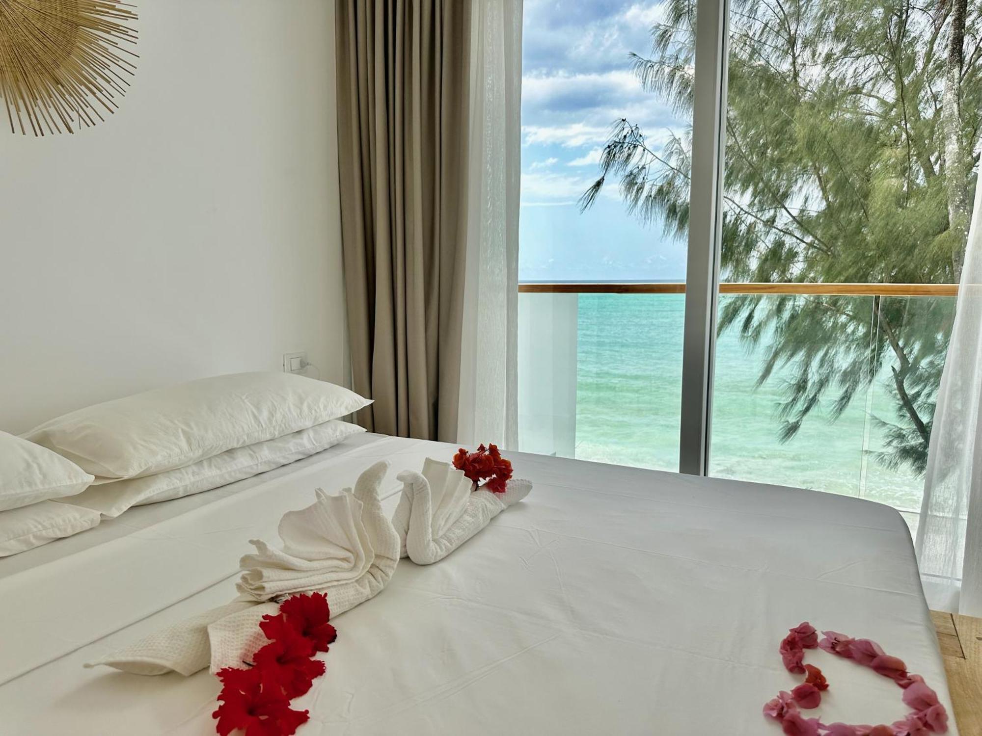 Oceanview Penthouse Mirage Zanzibarhouses Apartment