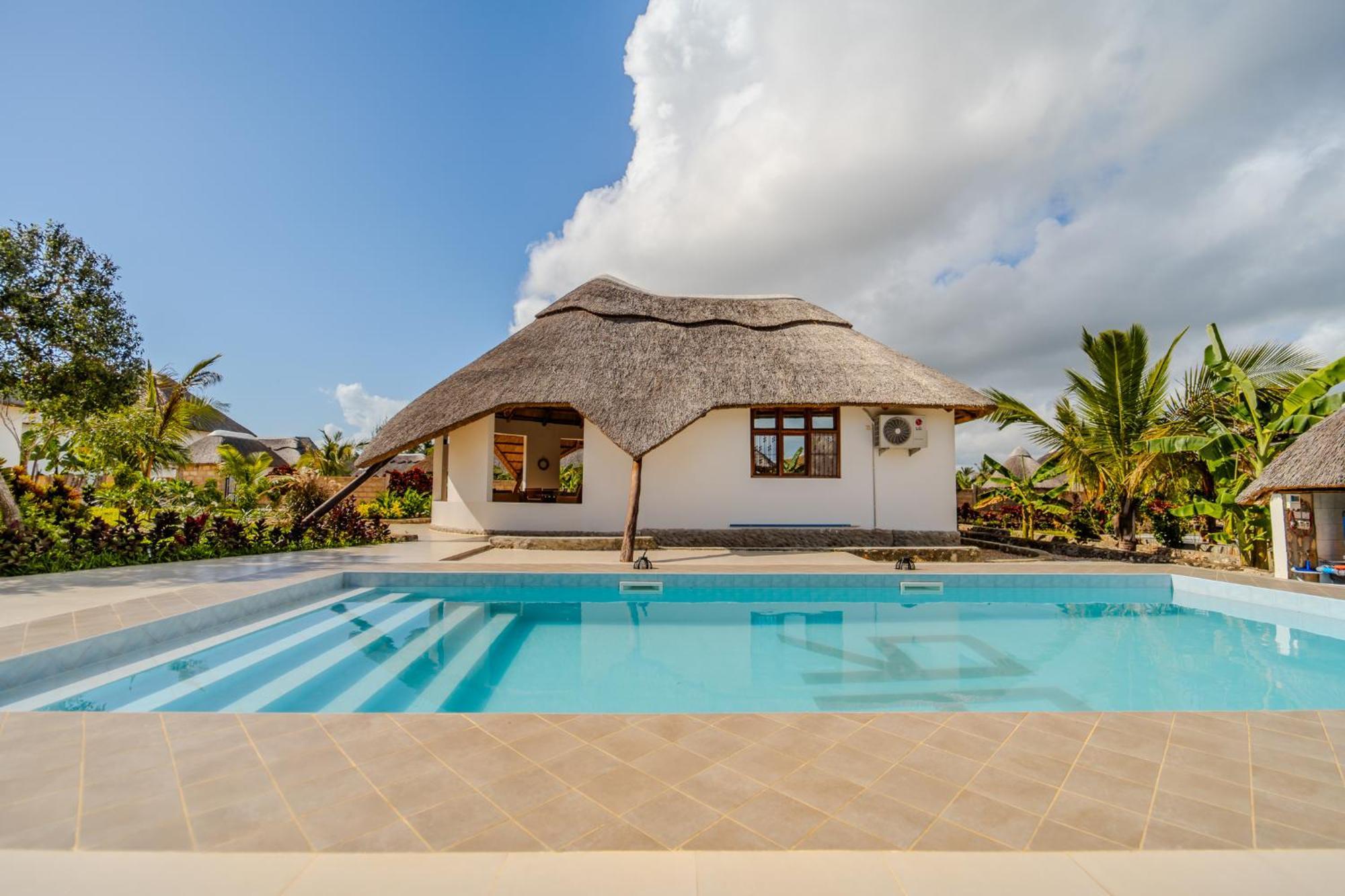 Zaria Garden Villa *