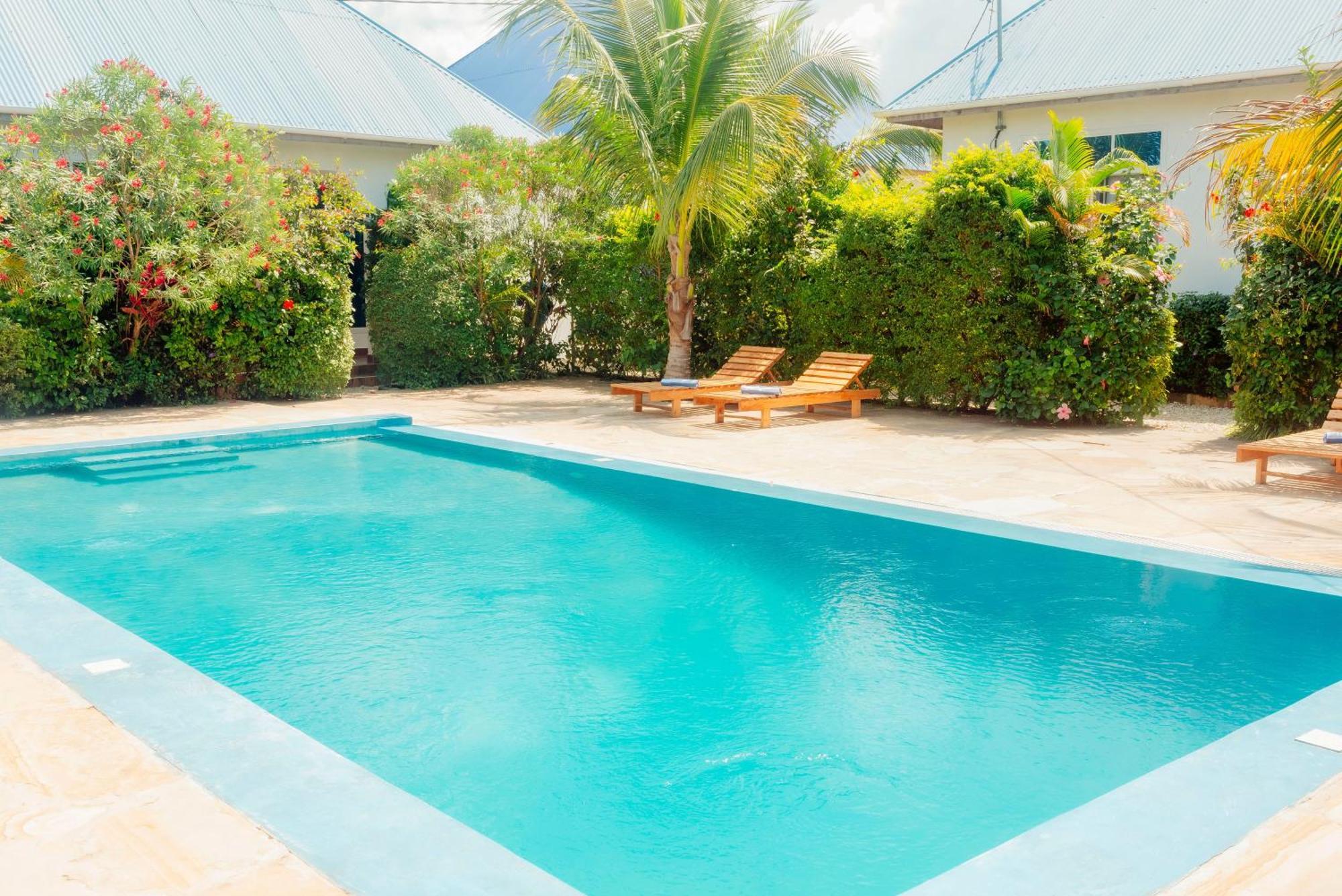 R Zanzibar Villa *