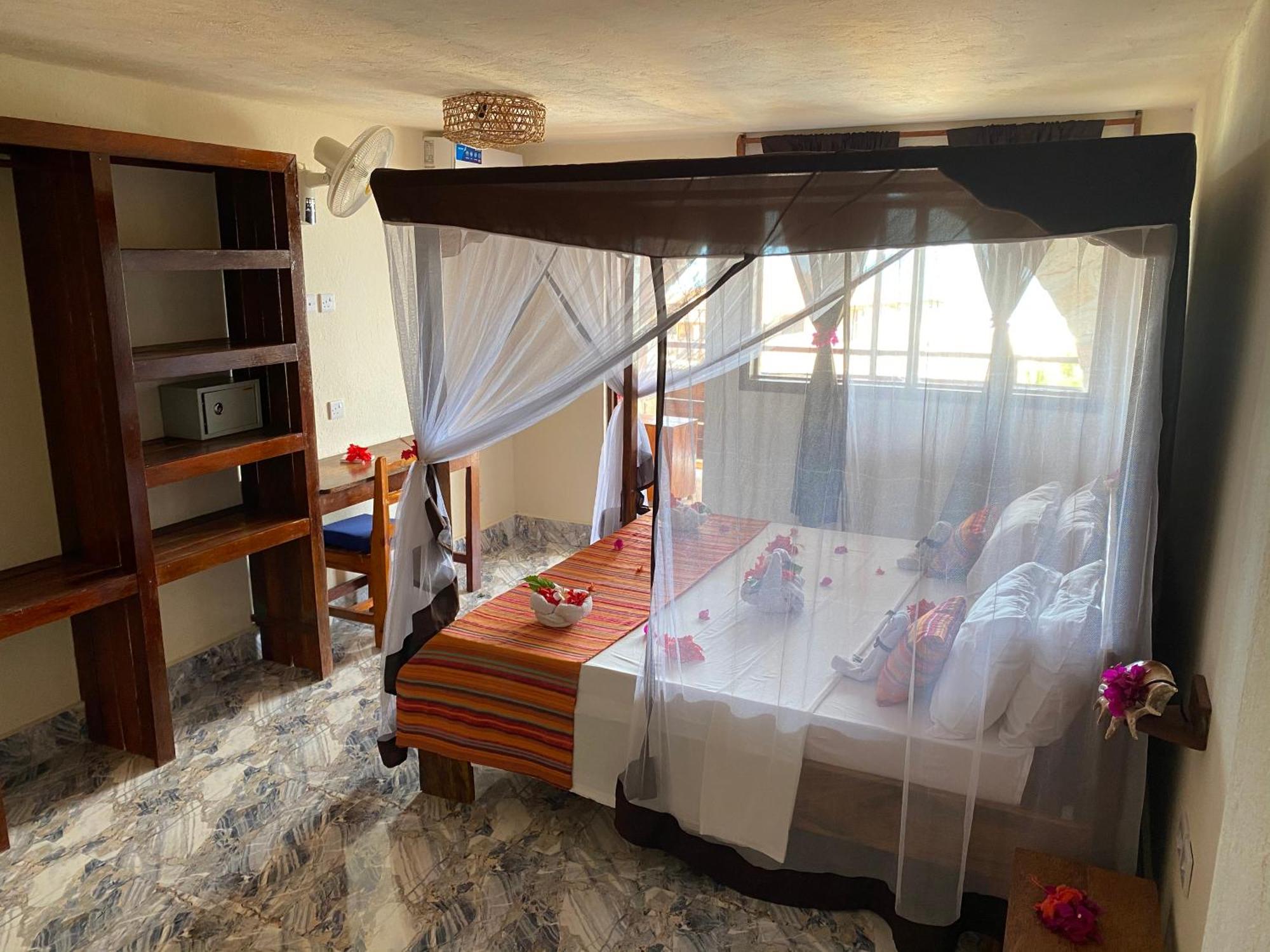 Kendwa Beach Bnb Hotel