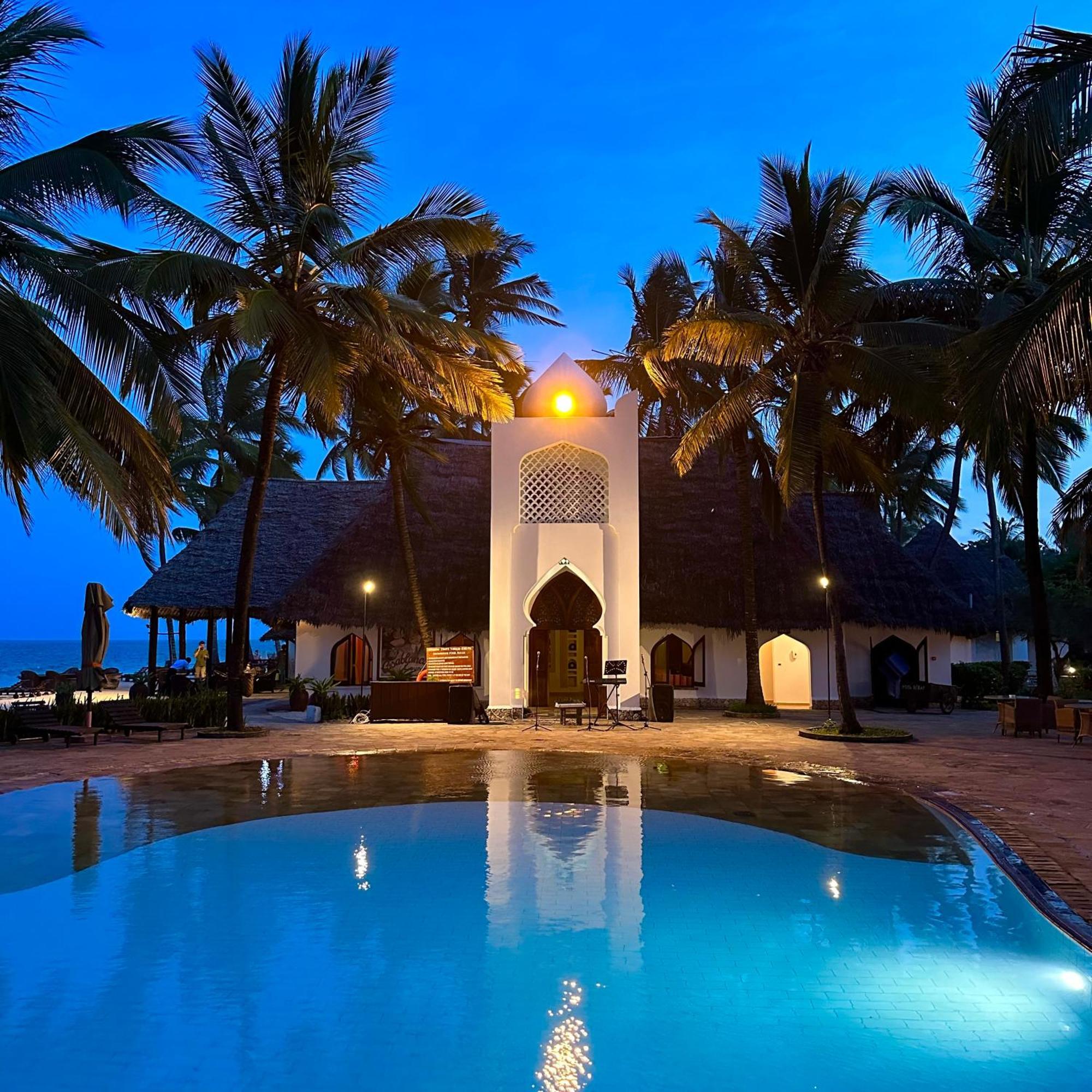 Sultan Sands Island & Spa 4*