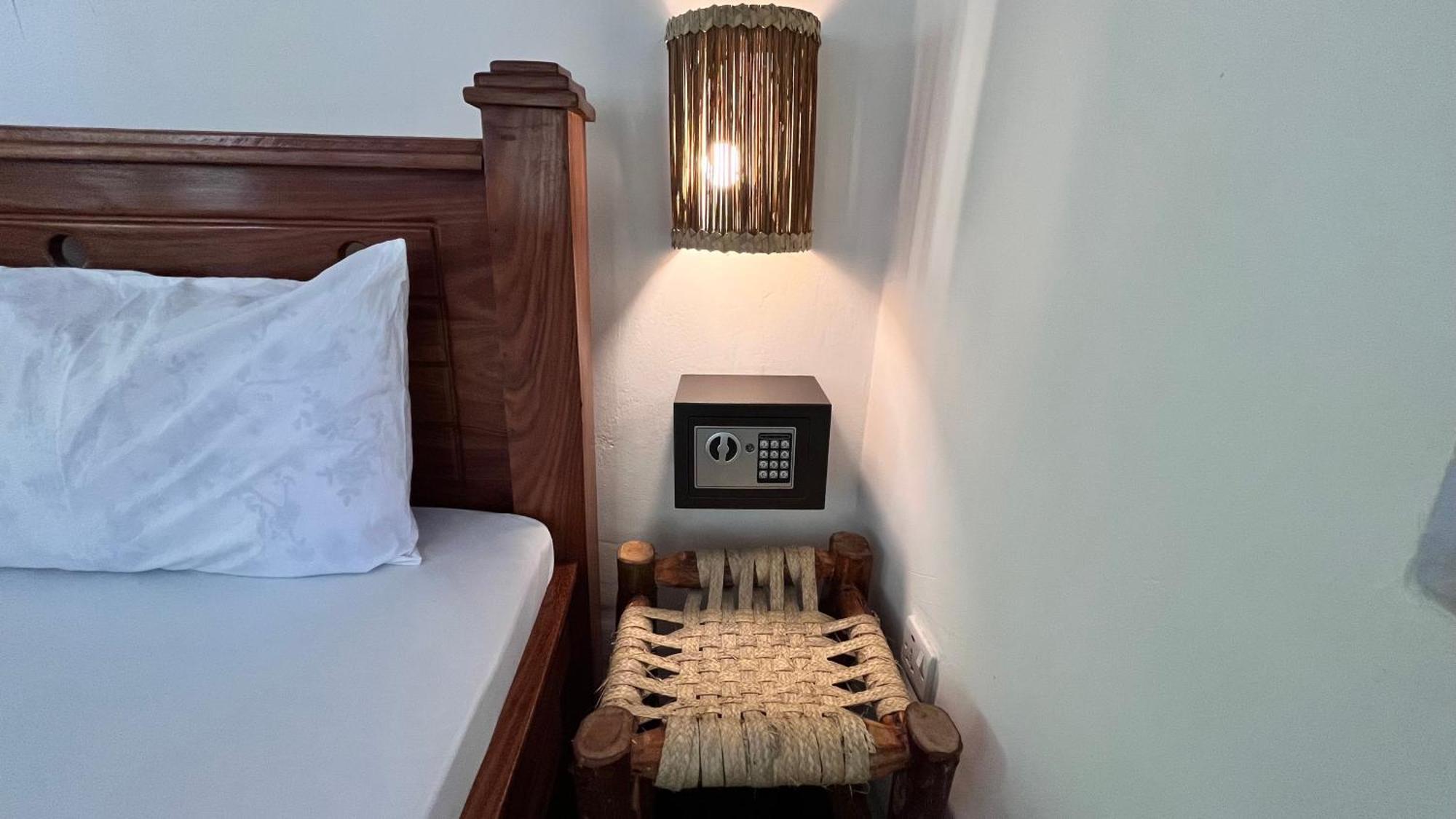Tiki Club & (adults Only) Hotel