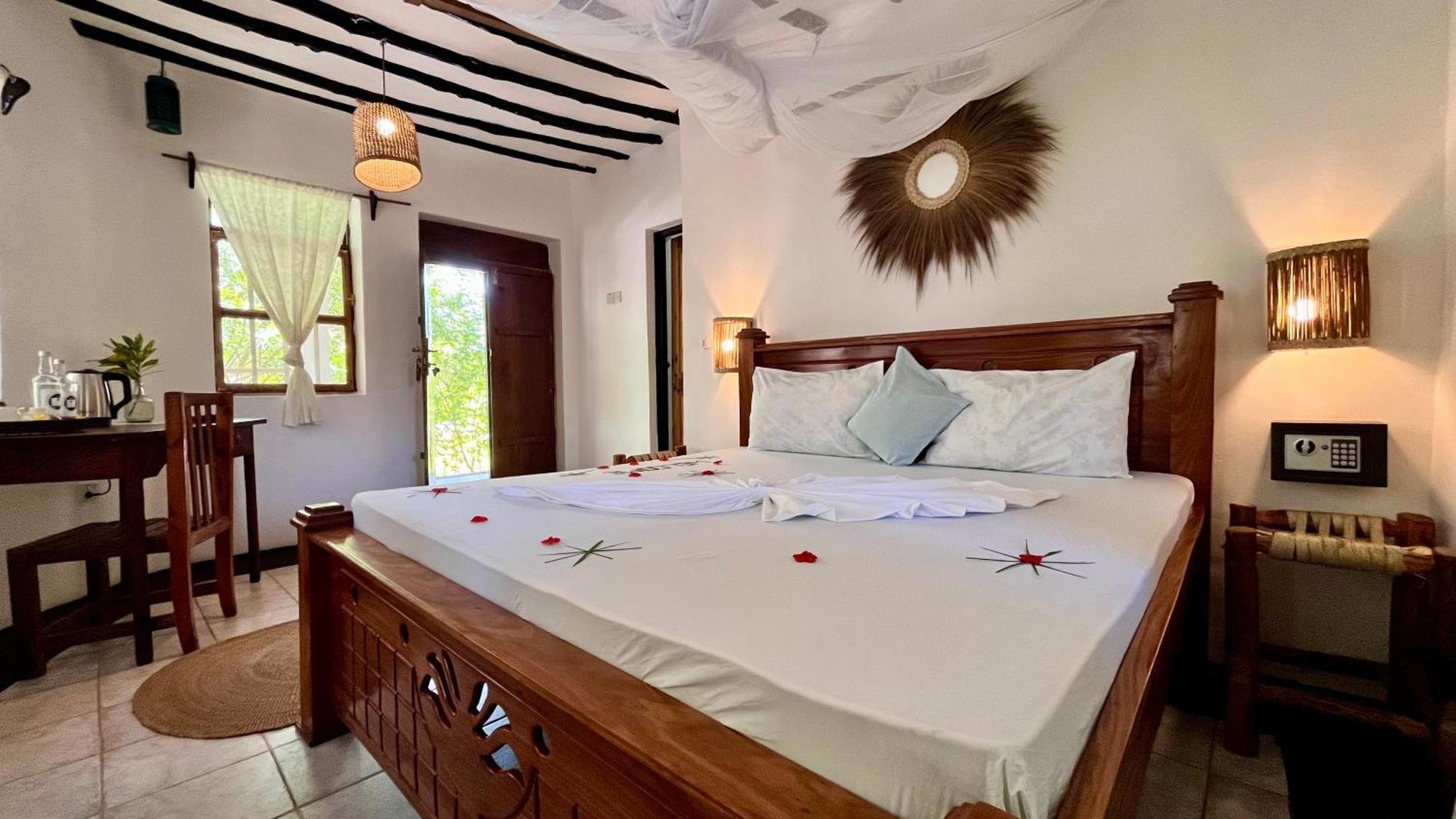 Tiki Club & (adults Only) Hotel 4*