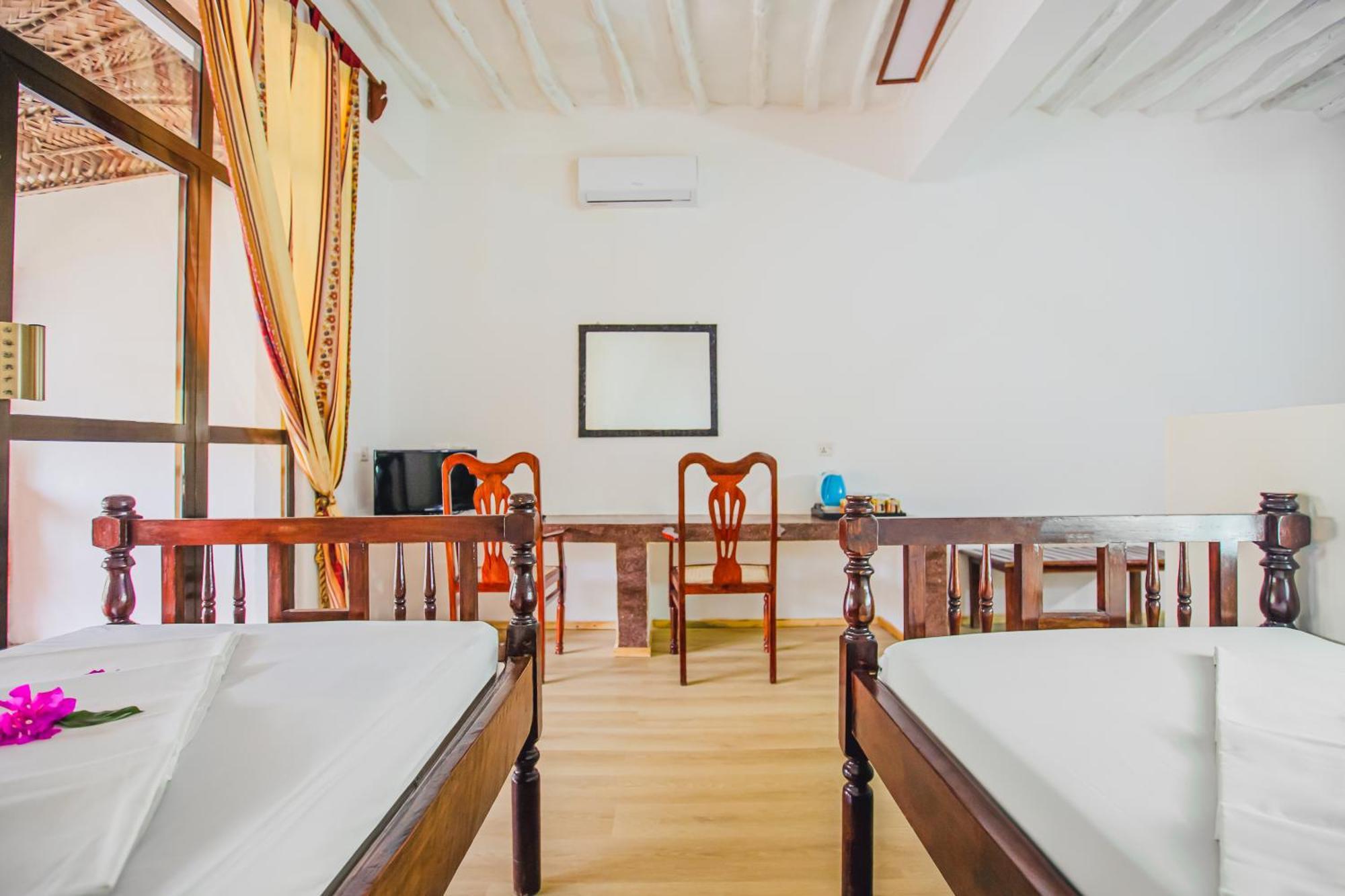 Ahg Waridi & 4* Pwani Mchangani