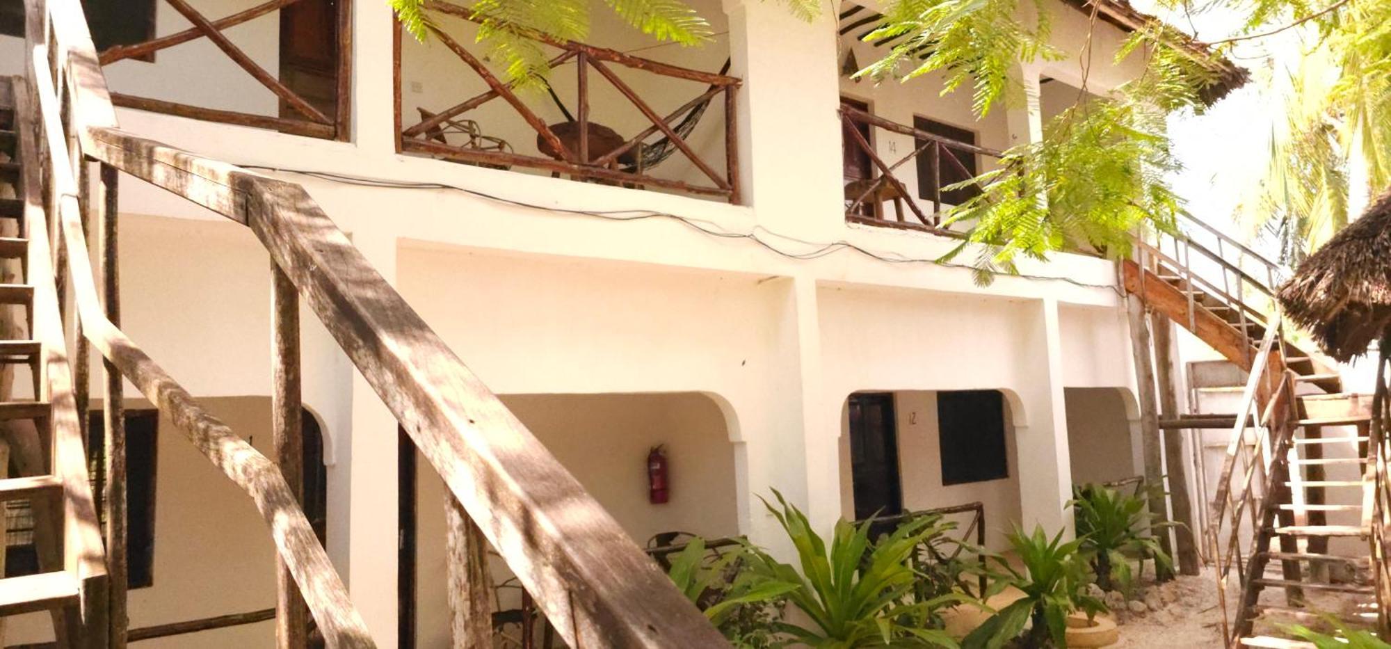 Red Monkey Lodge *