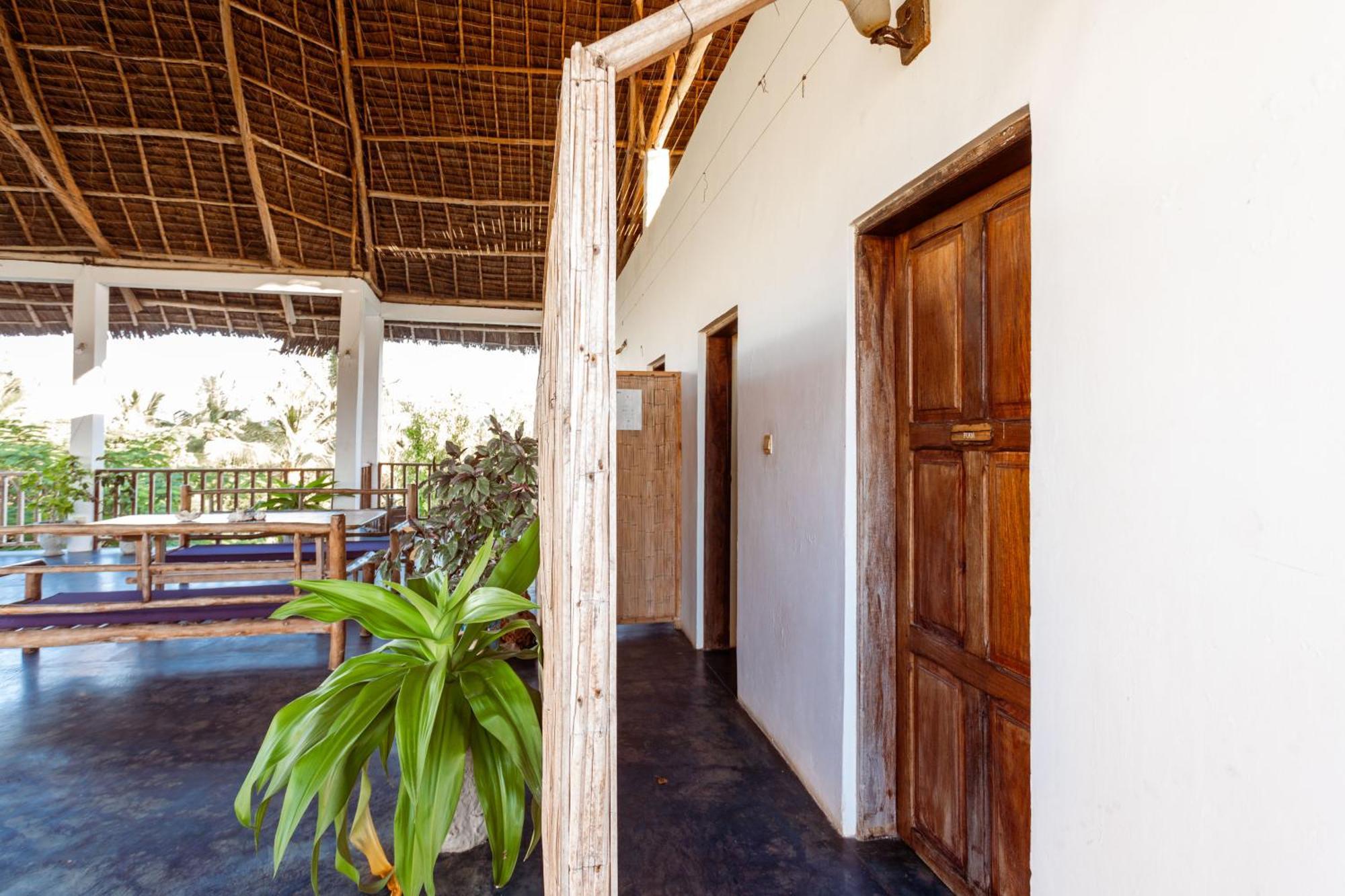 Tropicana Boutique Bwejuu
