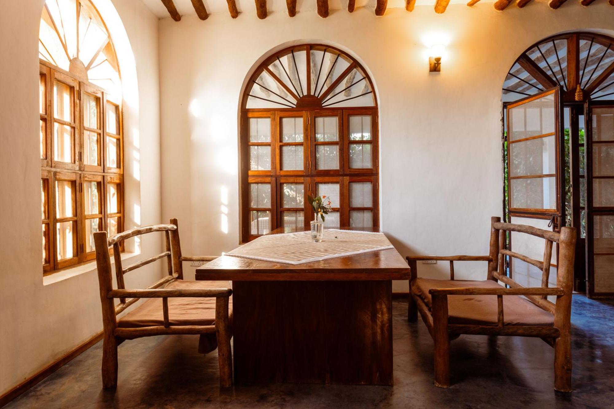 Tropicana Boutique Bed & Breakfast Bwejuu