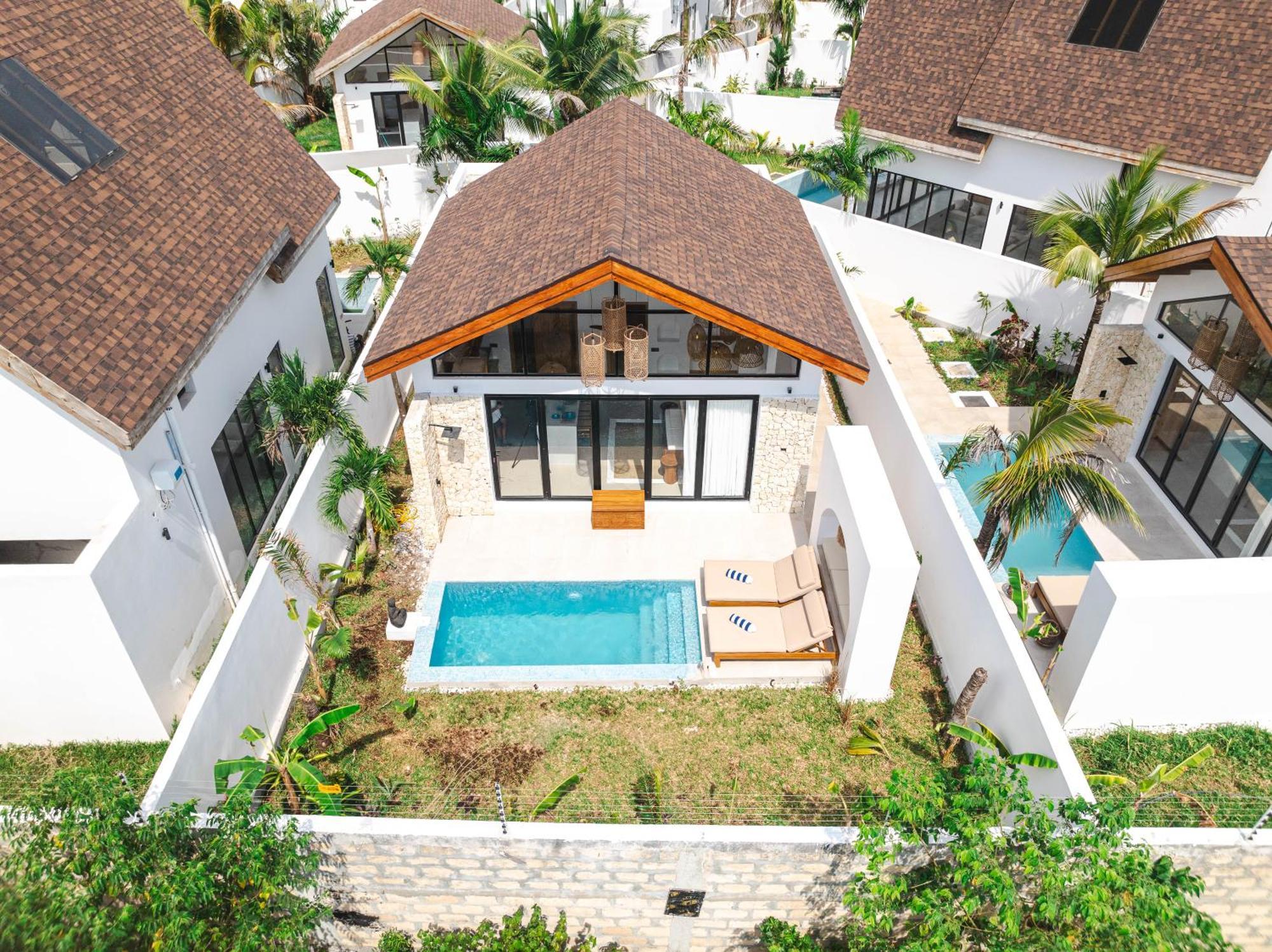 Emerald Escapes