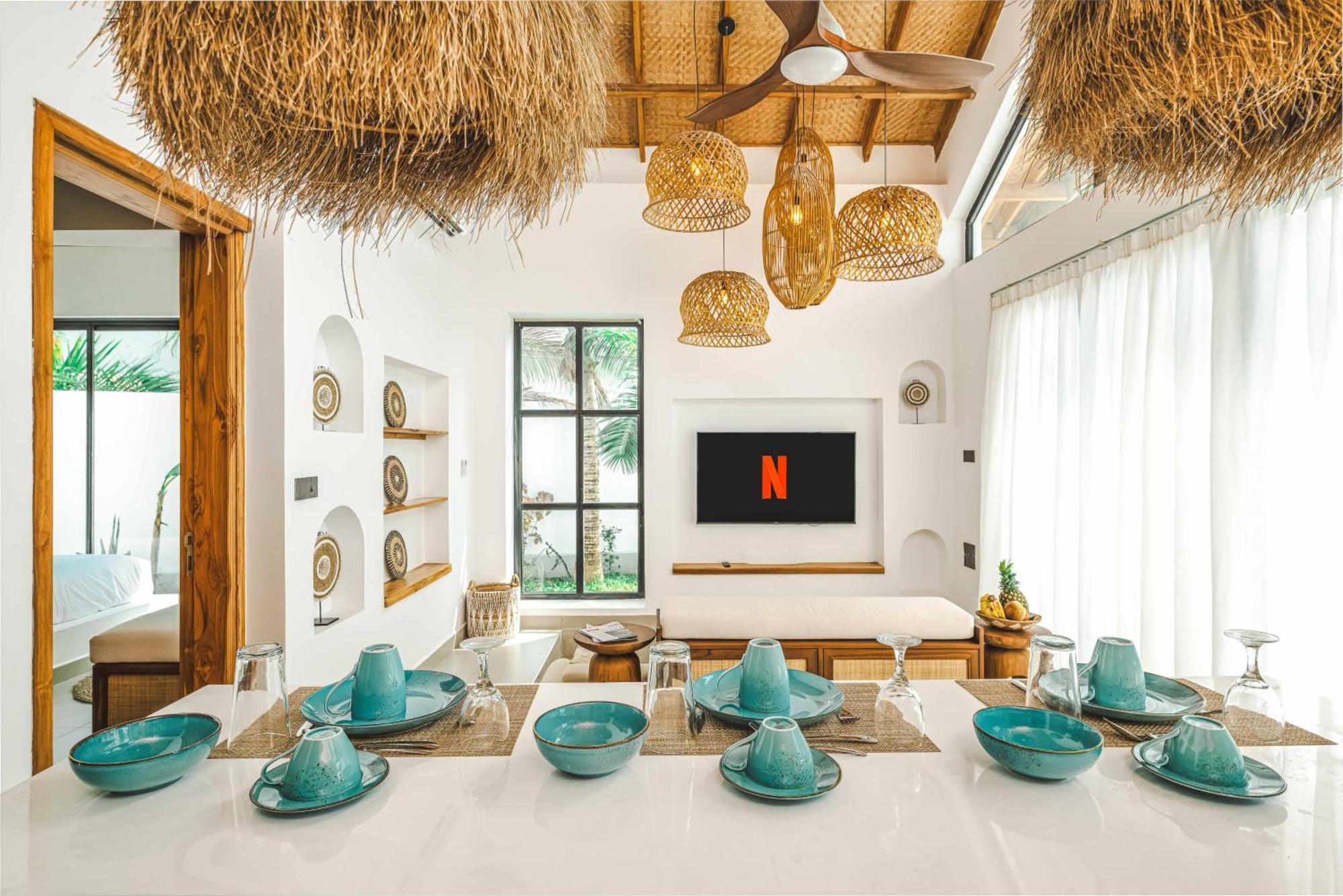 Emerald Escapes * Paje