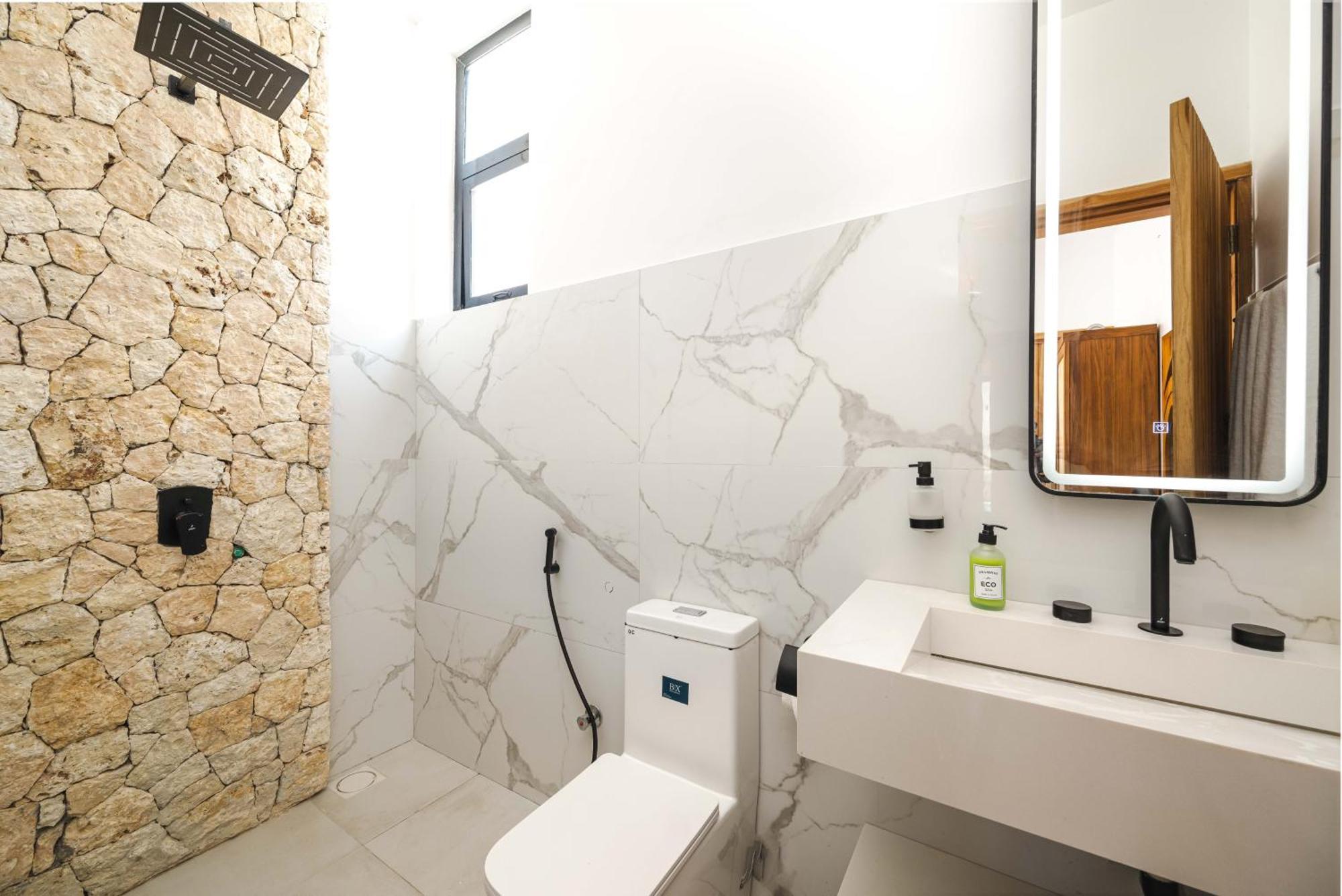 Chalet Emerald Escapes *