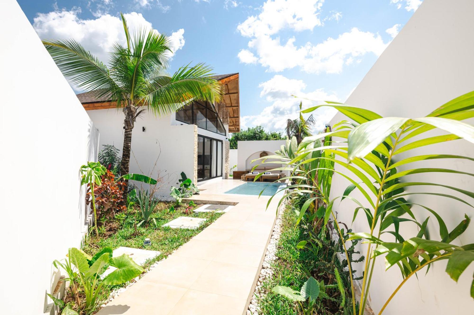Emerald Escapes Paje