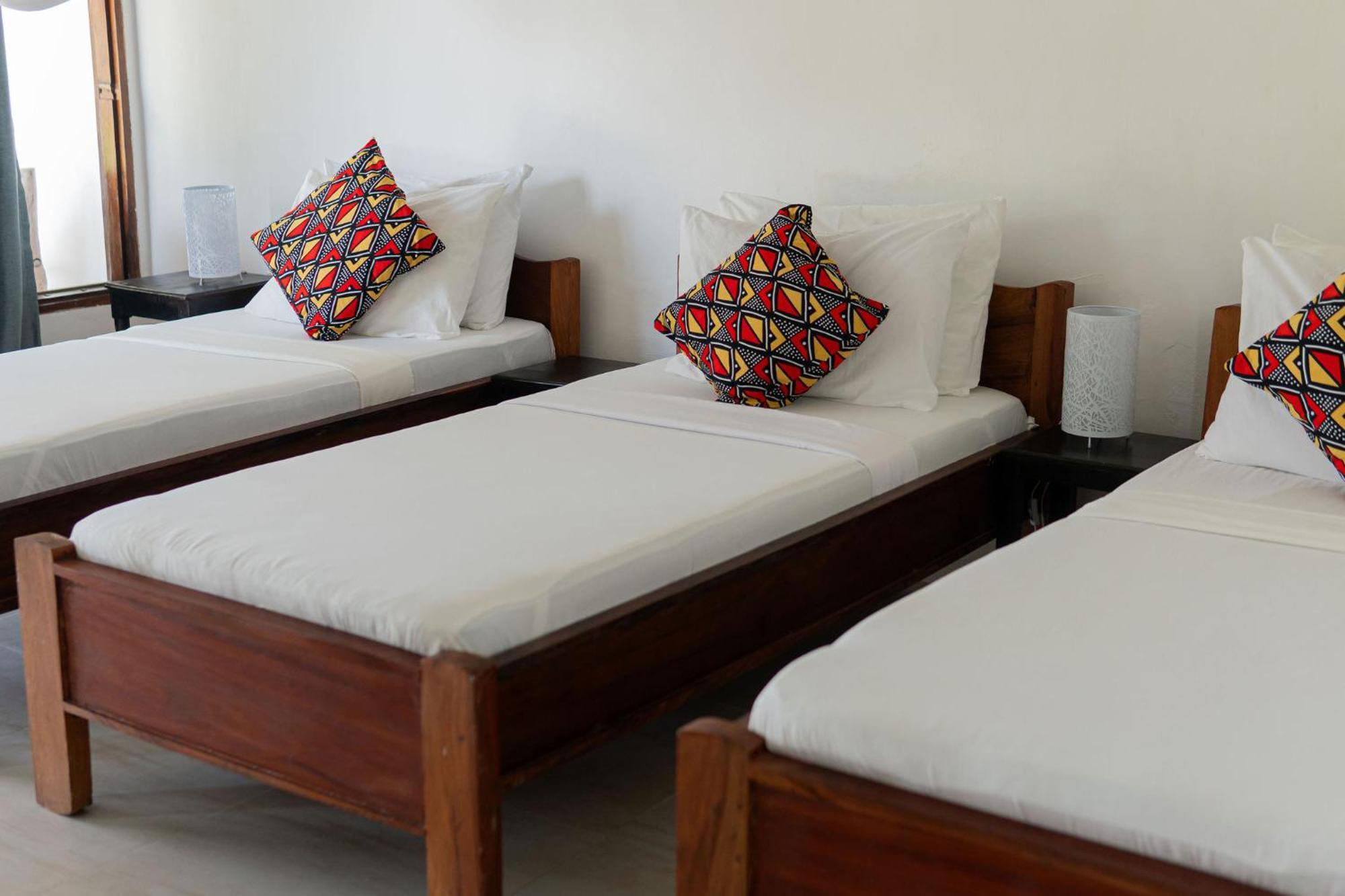 Hotel Jaribu
