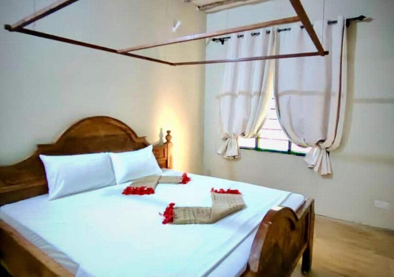 The Tropinest Hotel