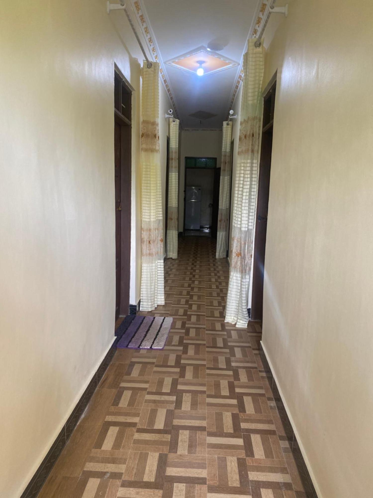 Bed & Breakfast Falcon House *