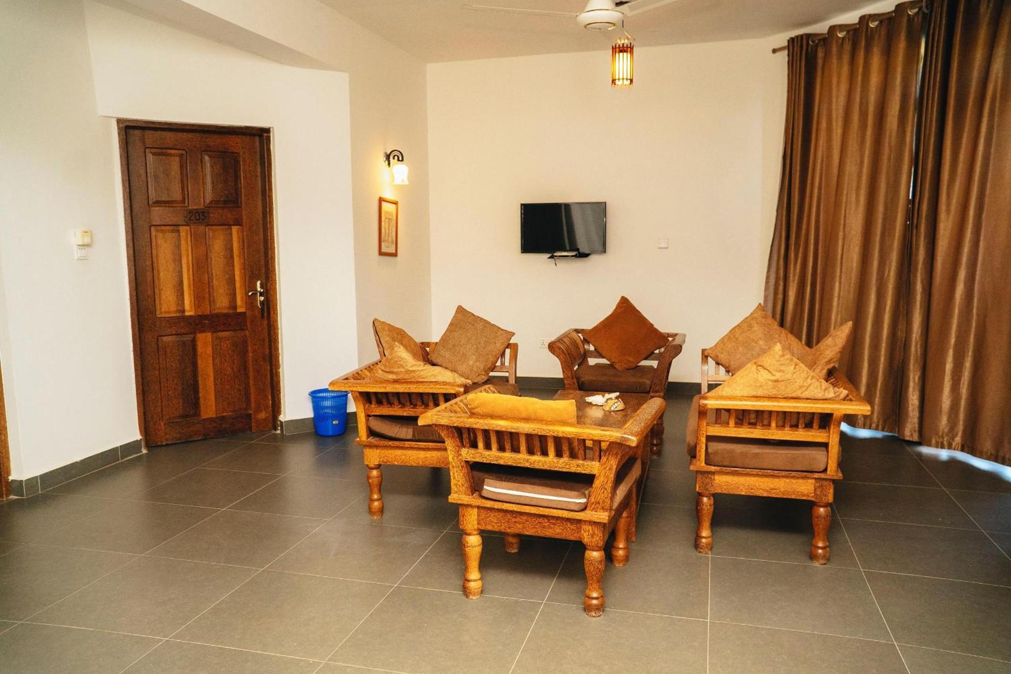 Zanoceanique Hotel 3*