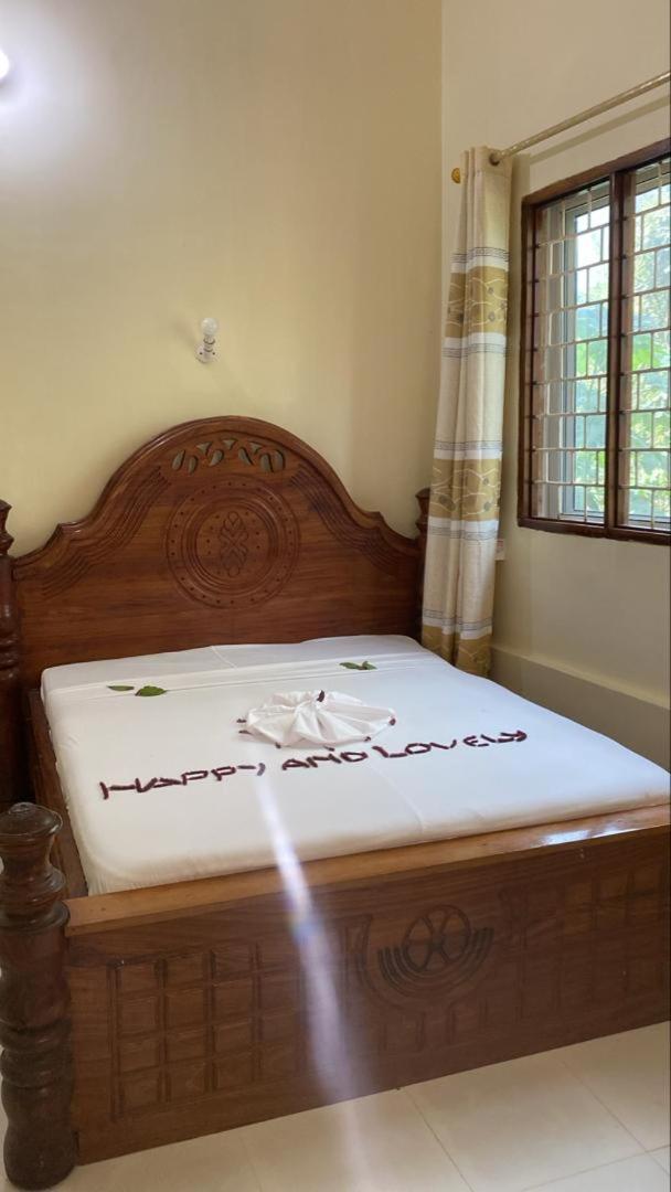 Falcon House Bed & Breakfast *