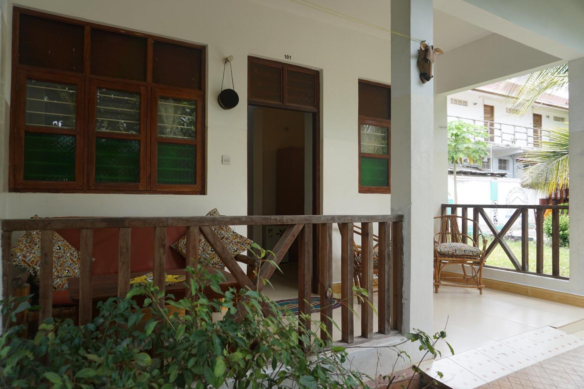 Bed & Breakfast Cocolala House