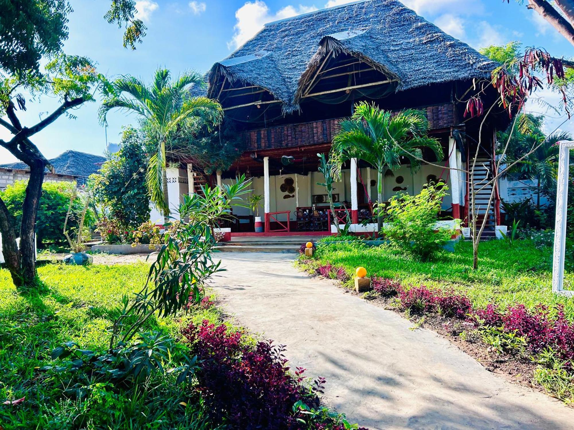 The Tropinest 3* Nungwi