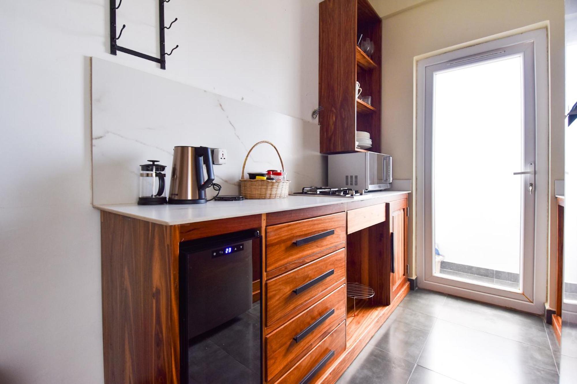 Castle Black, Infinite Ocean Sunsets At The Skyloft In Fumba Town Apartment *