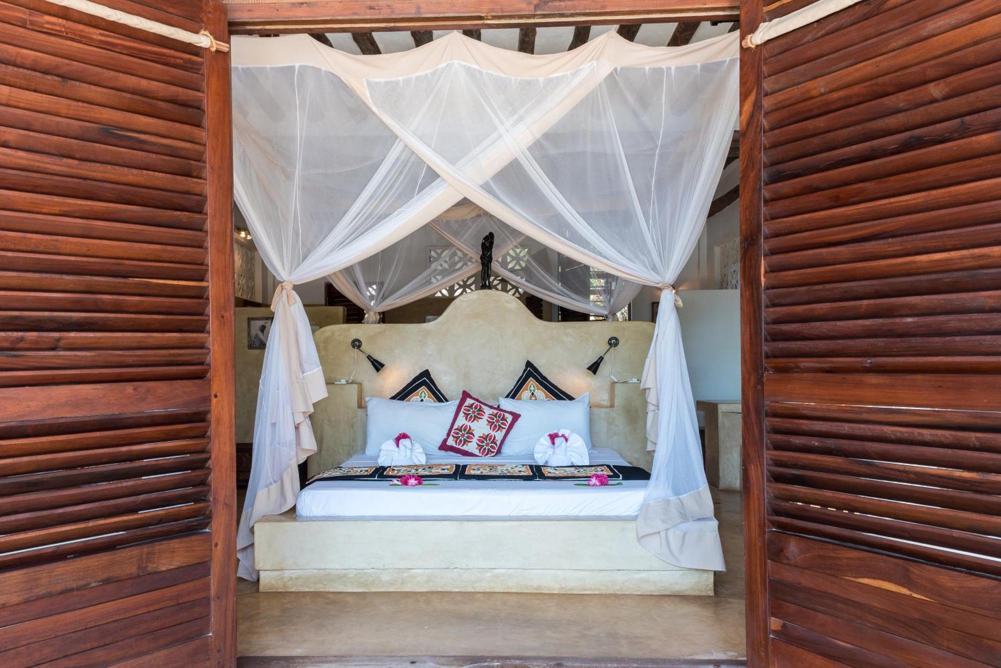 Sunshine Azure Zanzibar Hotel 4*